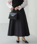 タフタタックスカート