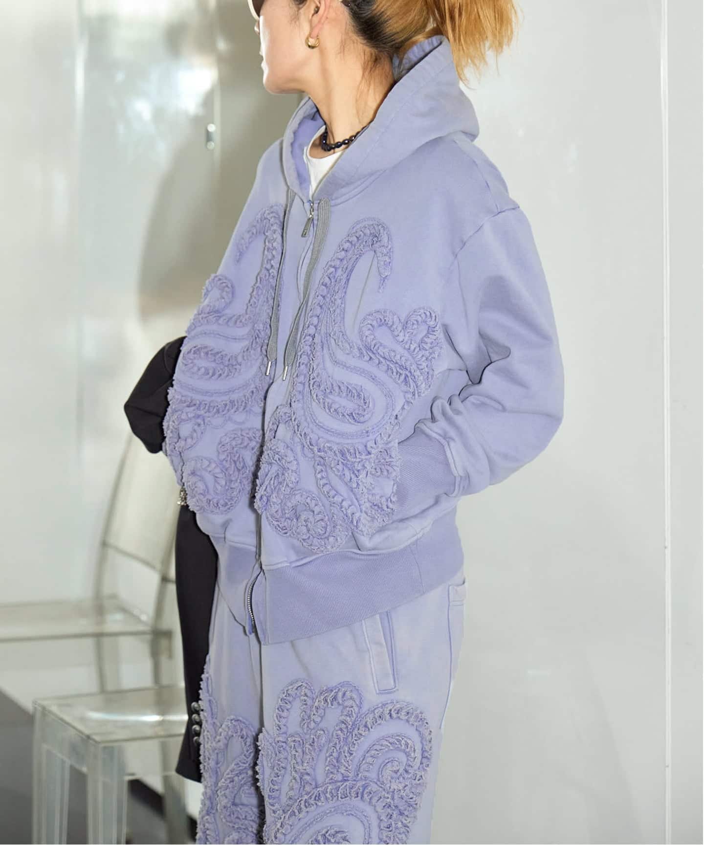 TAAKK SCULPTURAL EMBROIDERY ZIP HOODIE TA26SS-JR054：スウェット