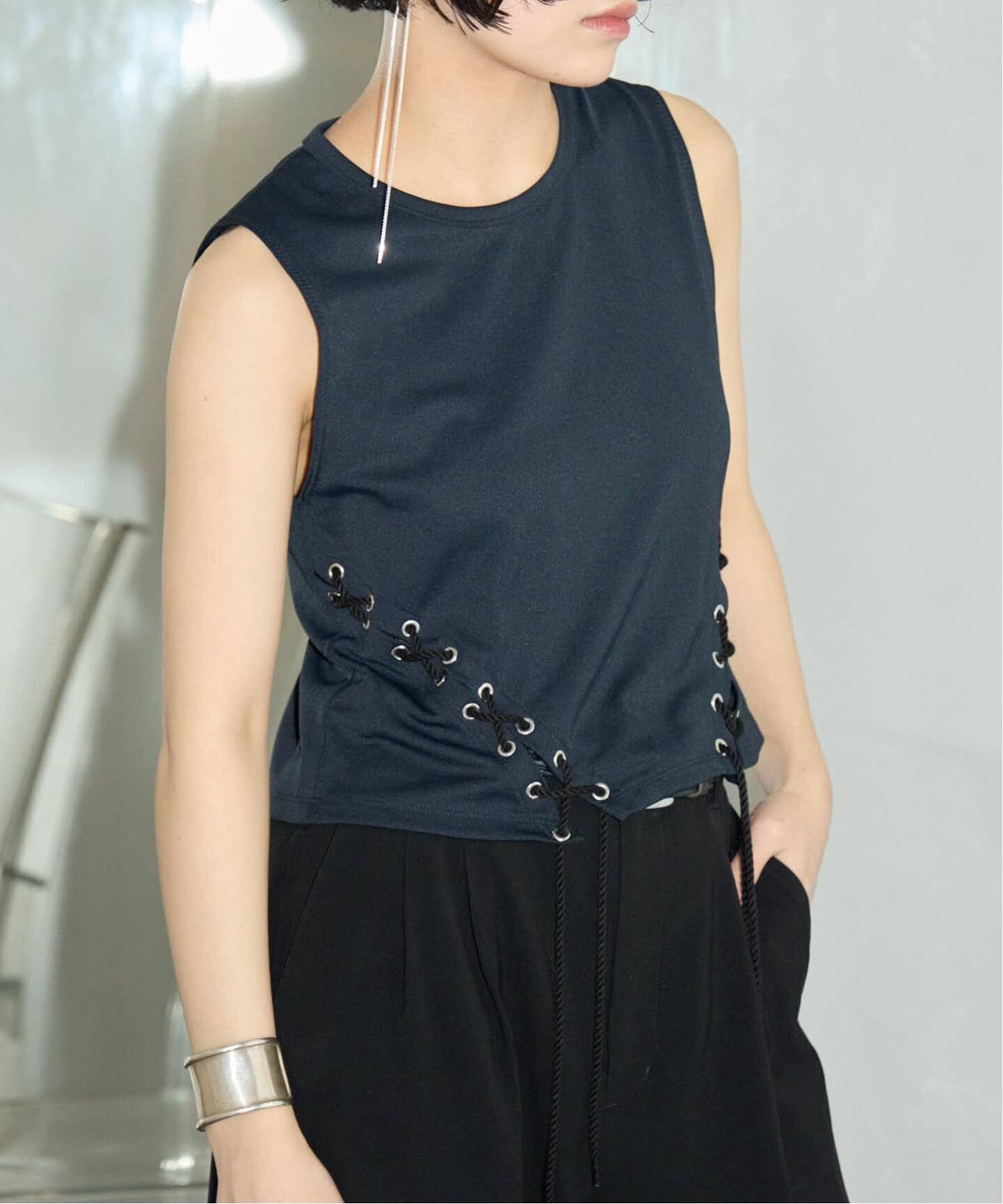 TanC TOKYO SIDETWIST SLEEVELESS TOP TC26A-013：カットソー（Tシャツ 