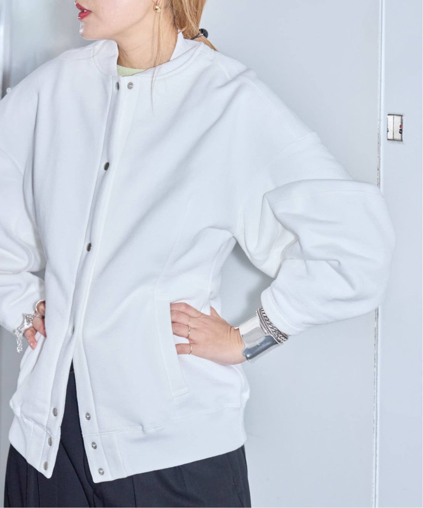 SEEALL 別注 ERGONOMIC SNAP CARDIGAN [WHITE]：スウェット