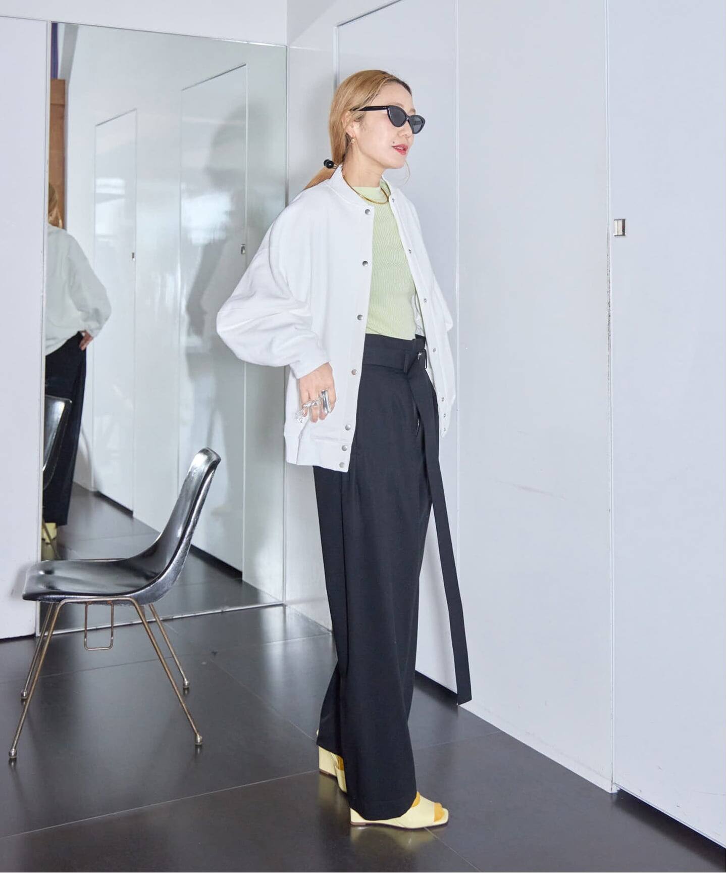 SEEALL 別注 ERGONOMIC SNAP CARDIGAN [WHITE]：スウェット