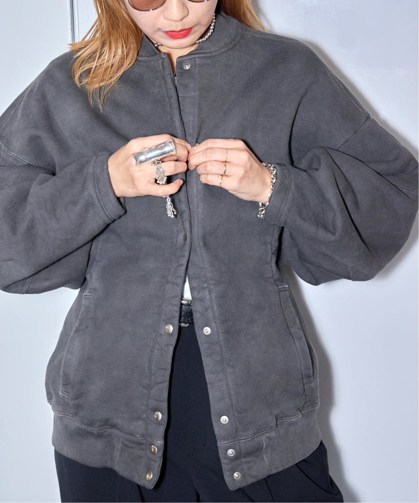 SEEALL 別注 ERGONOMIC SNAP CARDIGAN [BLACK]：スウェット