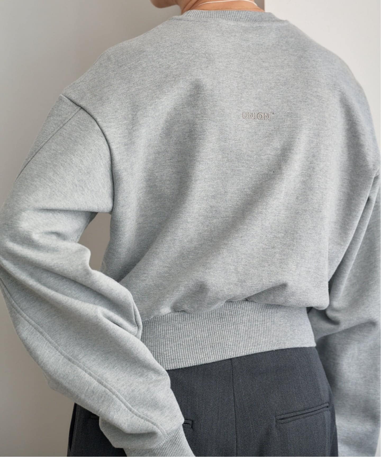 UNION MAGAZINE Union Cropped Sweatshirt（スウェット）｜BOICE FROM