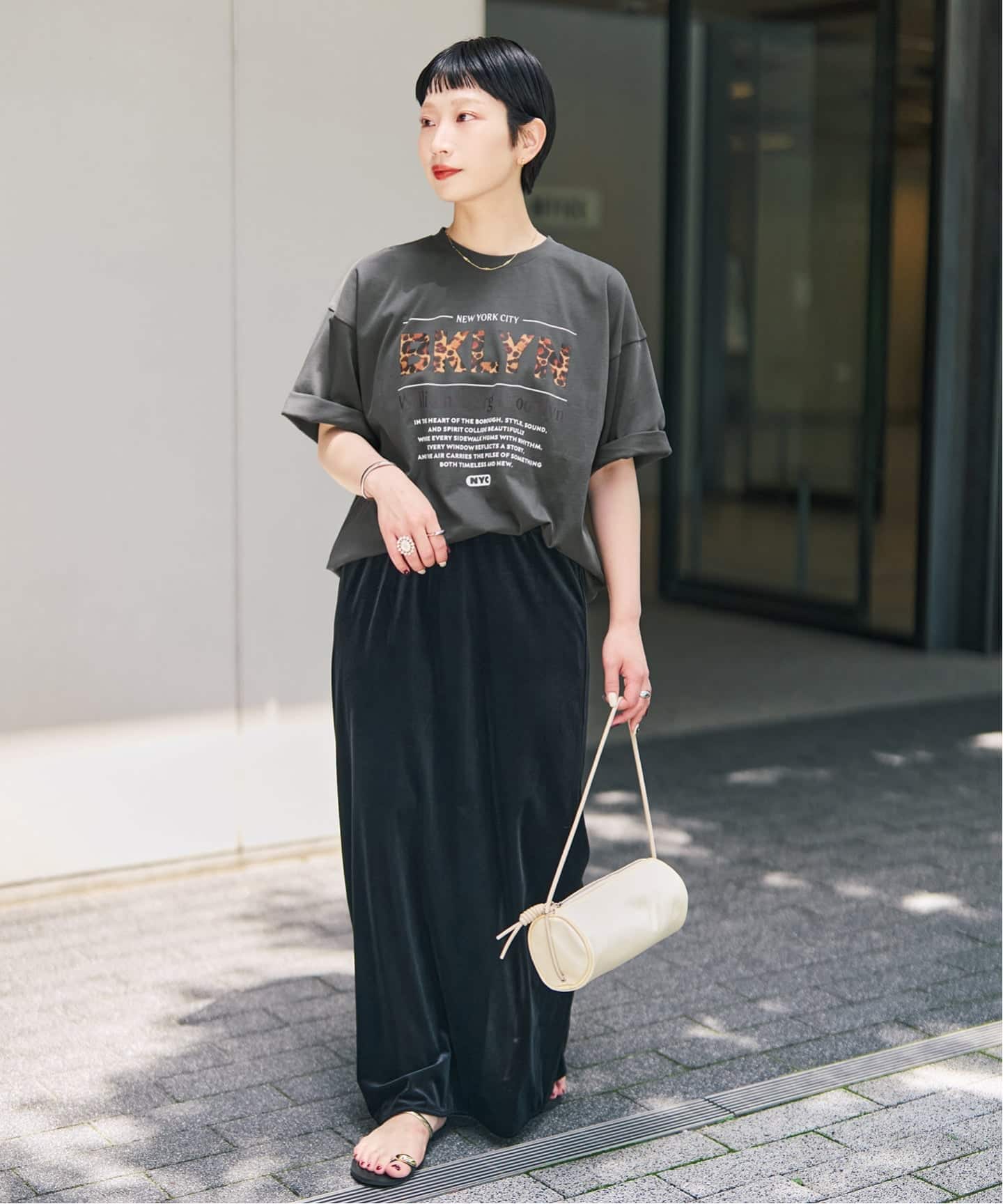 新色 / 追加》ロゴオーバーTシャツ（Tシャツ／カットソー）｜Spick