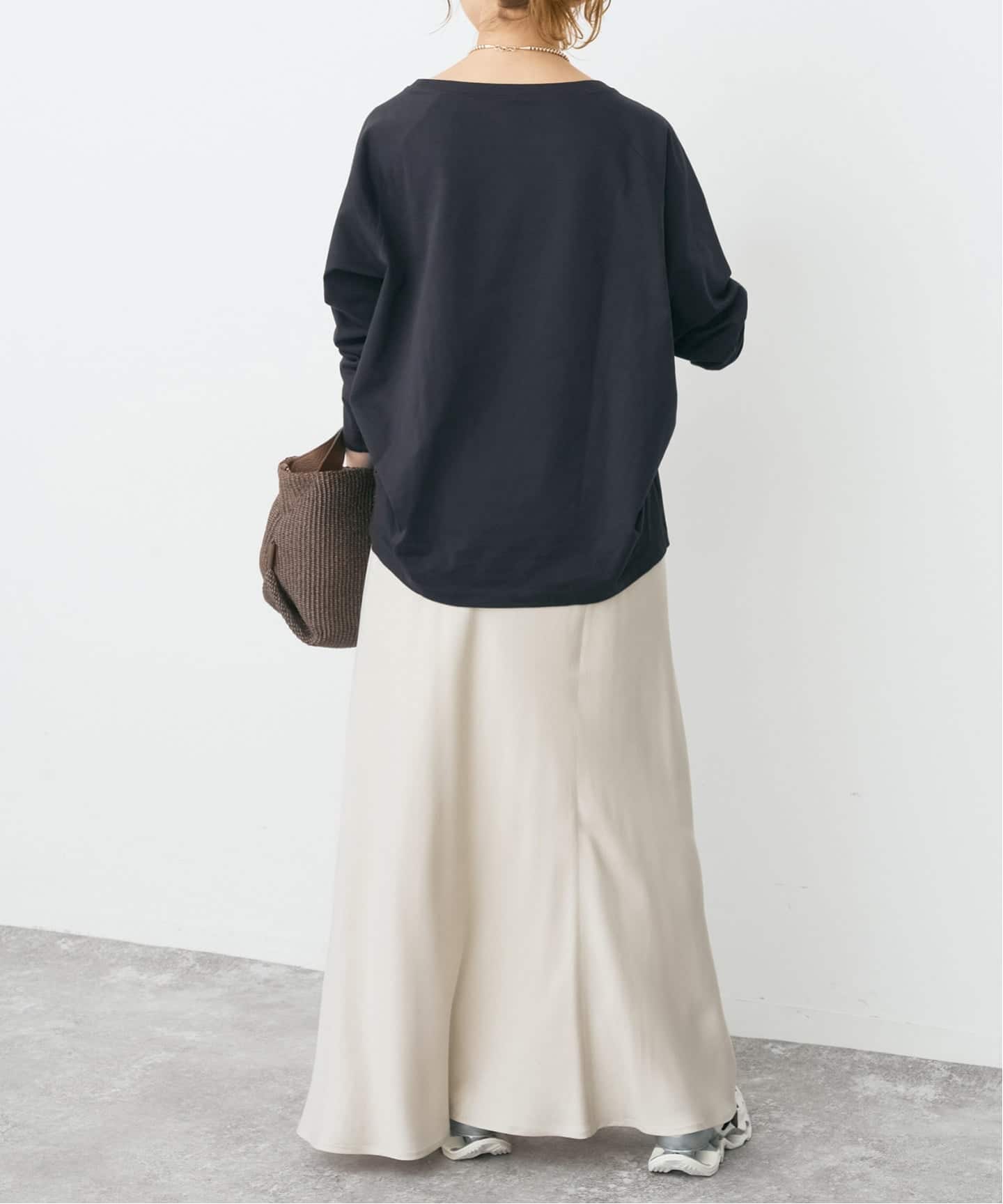 新色有り / 追加予約》ボートネックバックタックプルオーバー（Tシャツ