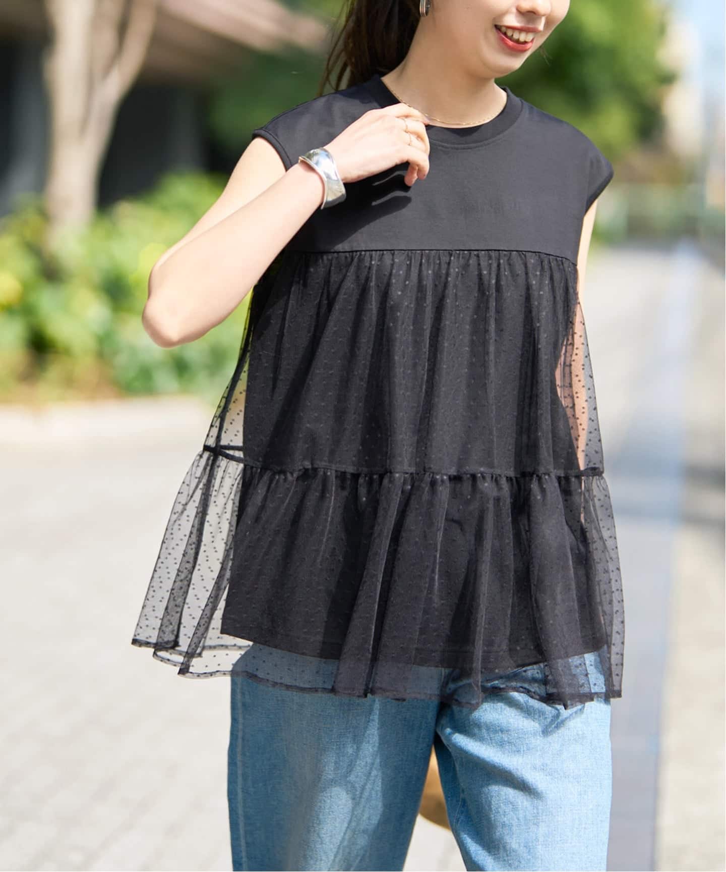 一部店舗+WEB限定》ドットチュールティアードTシャツ（Tシャツ