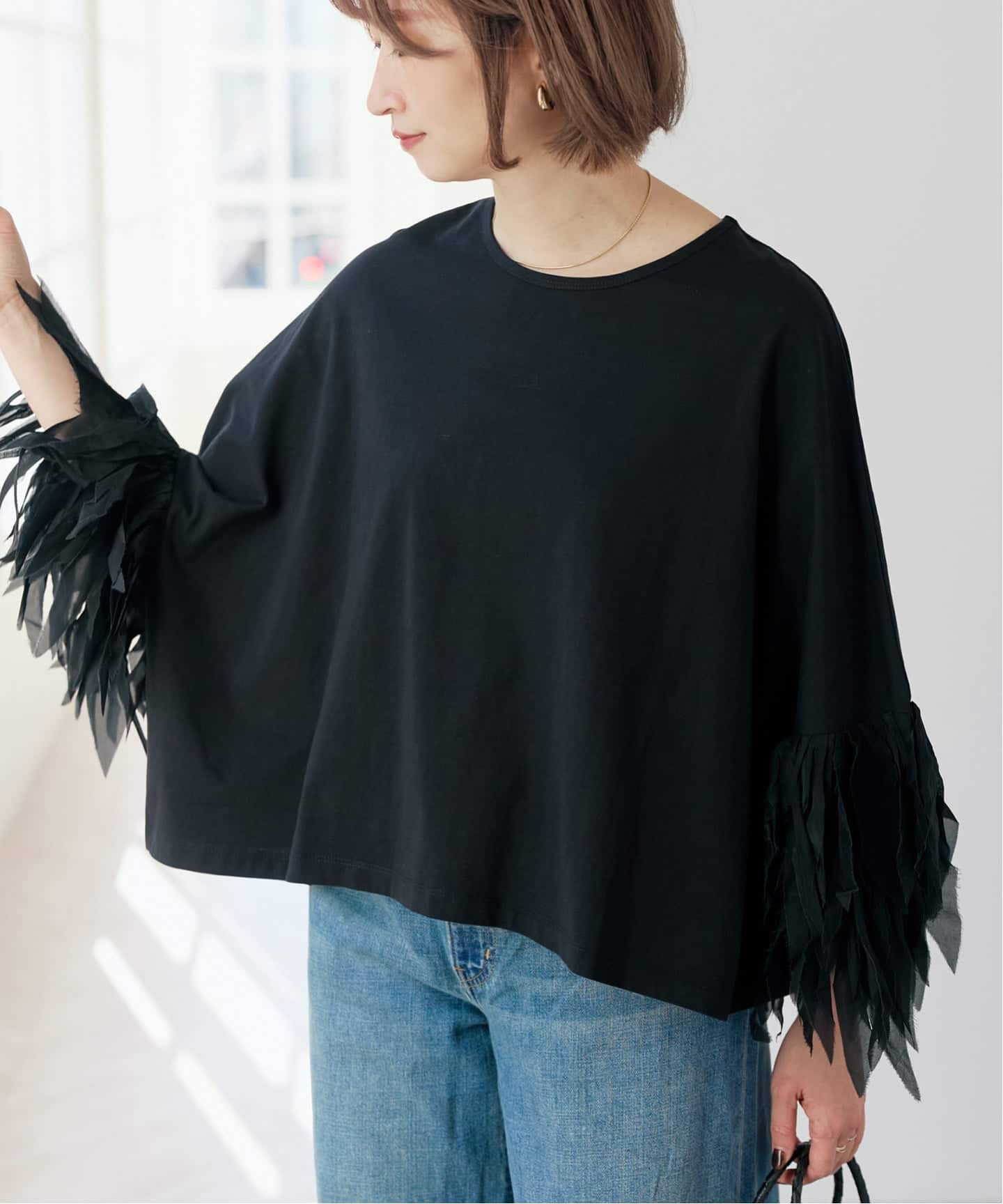 AAYUSHI / アユーシ フェザーフリルカットソー（Tシャツ／カットソー