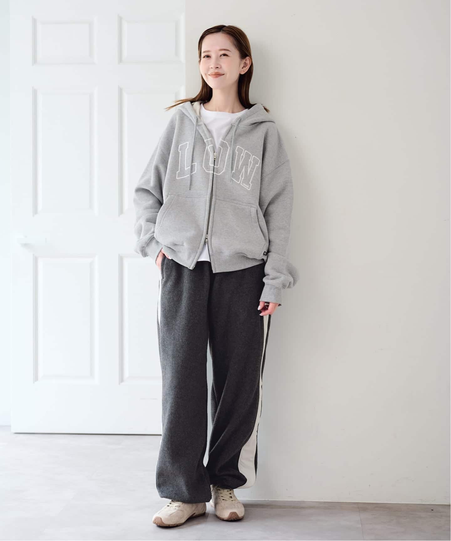 予約》LOW CLASSIC Lc / ロウ クラシック エルシ LOW NAPPING SWEAT