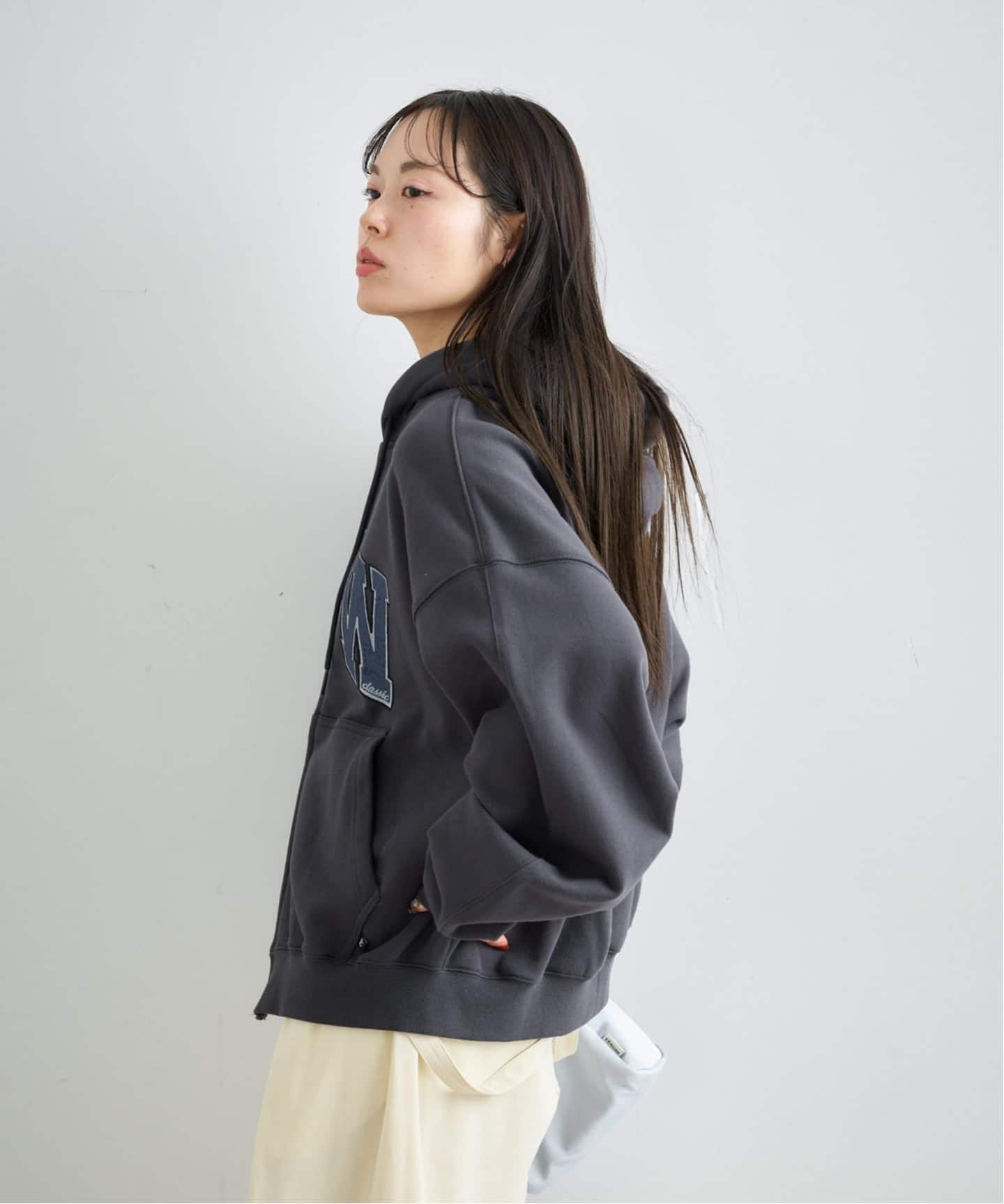 最終値下げ！LOW CLASSIC ロウクラシック ジップ パーカー チャコール 予約》【LOW CLASSIC / ロウクラシック》 Lc LOW SOFT SWEAT ZIP-UP