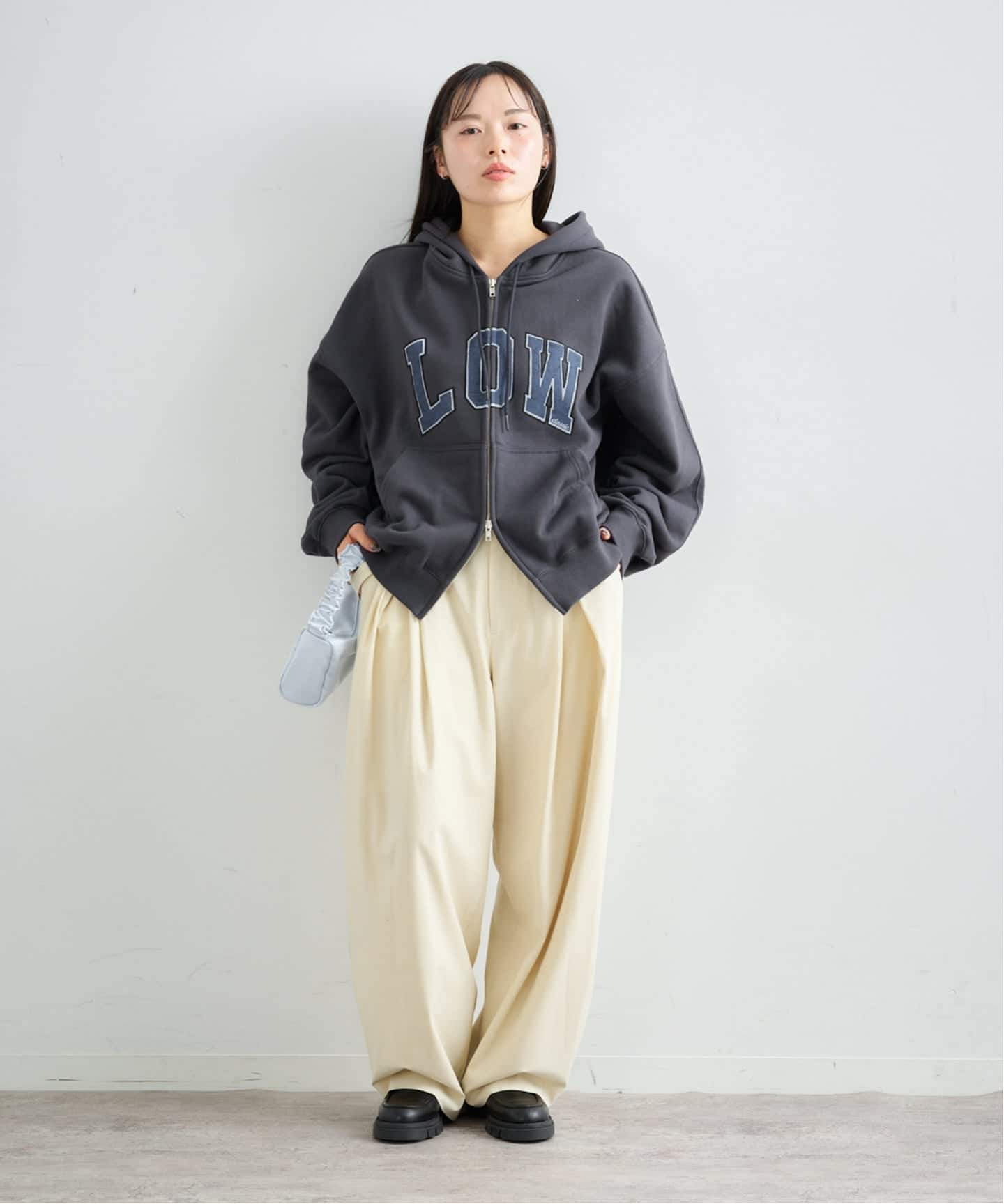 トップス LOW SOFT SWEAT ZIP-UP WEB＋一部店舗限定】LOW CLASSIC Lc LOW SOFT SWEAT ZIP-UP HOODIE（T