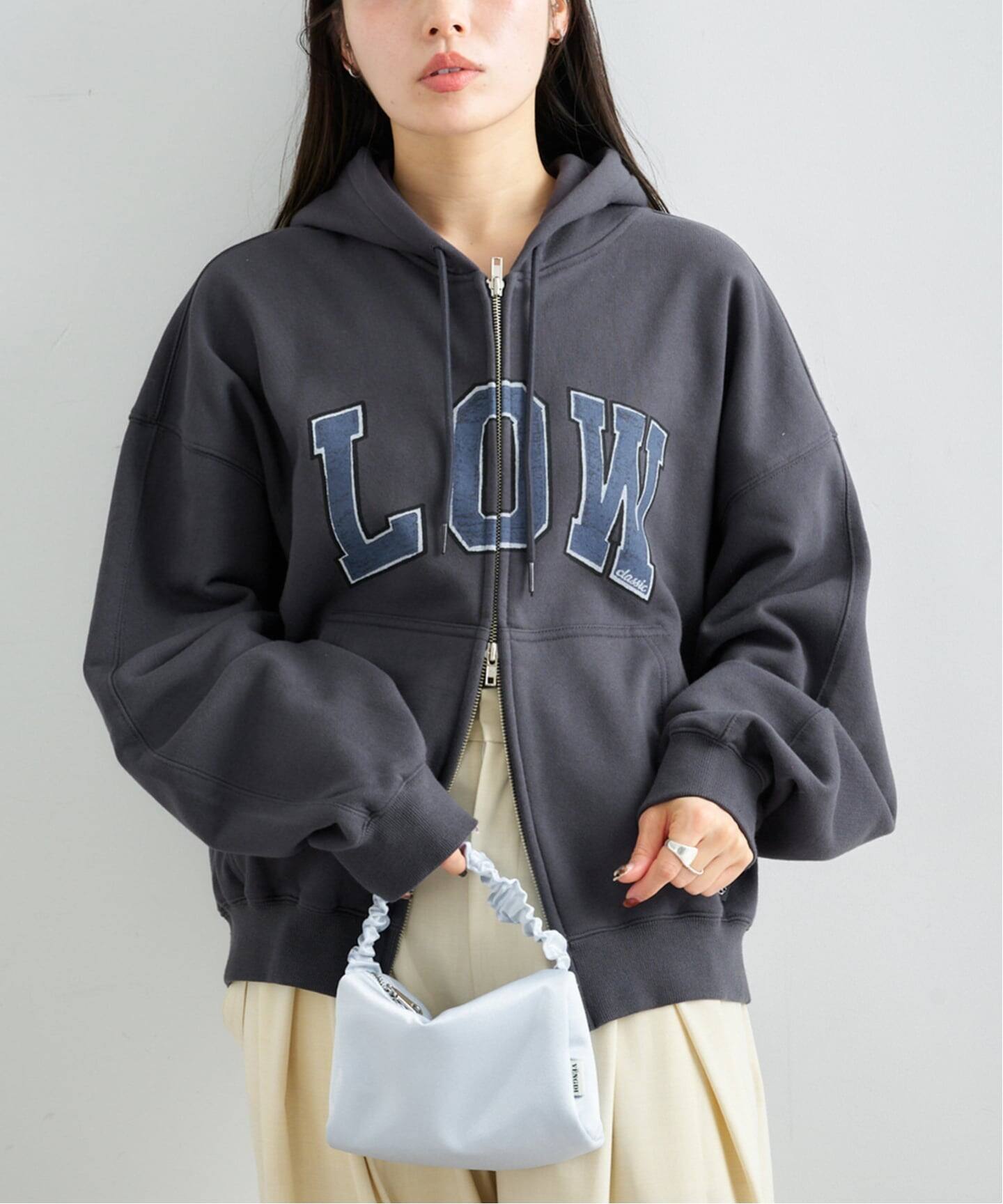 トップス LOW SOFT SWEAT ZIP-UP WEB＋一部店舗限定】LOW CLASSIC Lc LOW SOFT SWEAT ZIP-UP HOODIE（T
