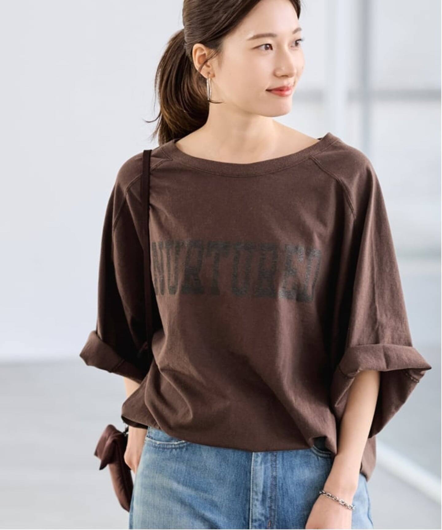 FRAMeWORK WEB限定 ハーフスリーブロゴTEE ブラウン ≪WEB限定 / 追加≫ハーフスリーブロゴTEE 4（Tシャツ／カットソー