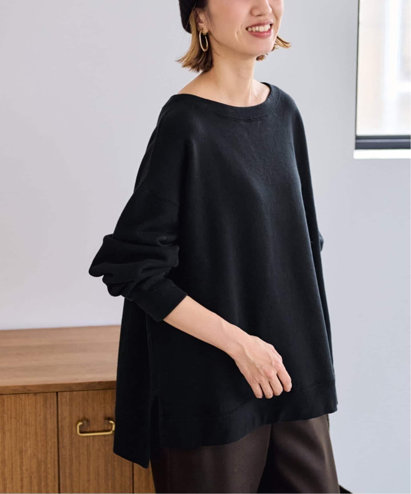 ≪一部カラーWEB限定 / 追加予約≫ボートネックワイドスウェット