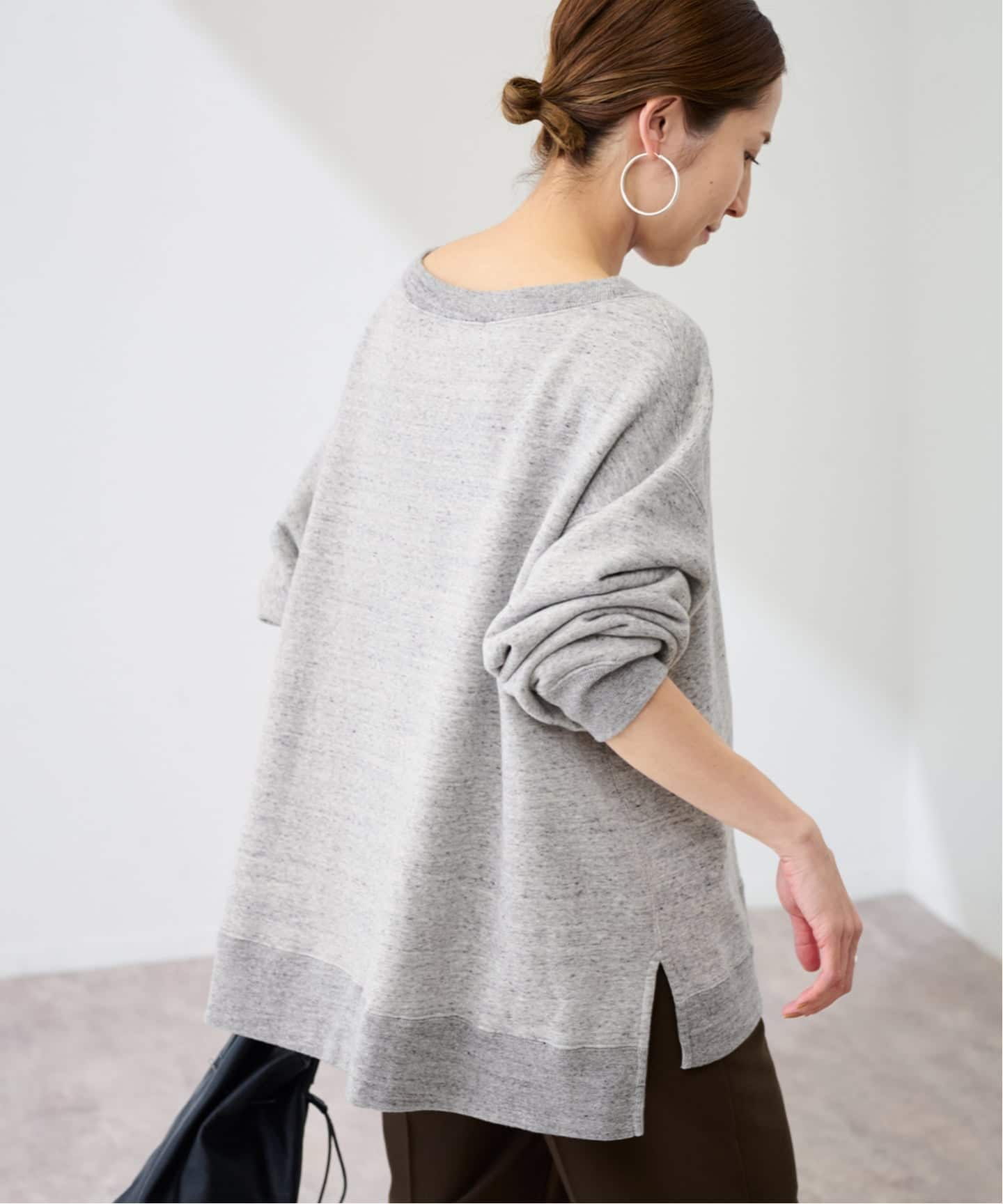 ≪一部カラーWEB限定 / 追加予約≫ボートネックワイドスウェット