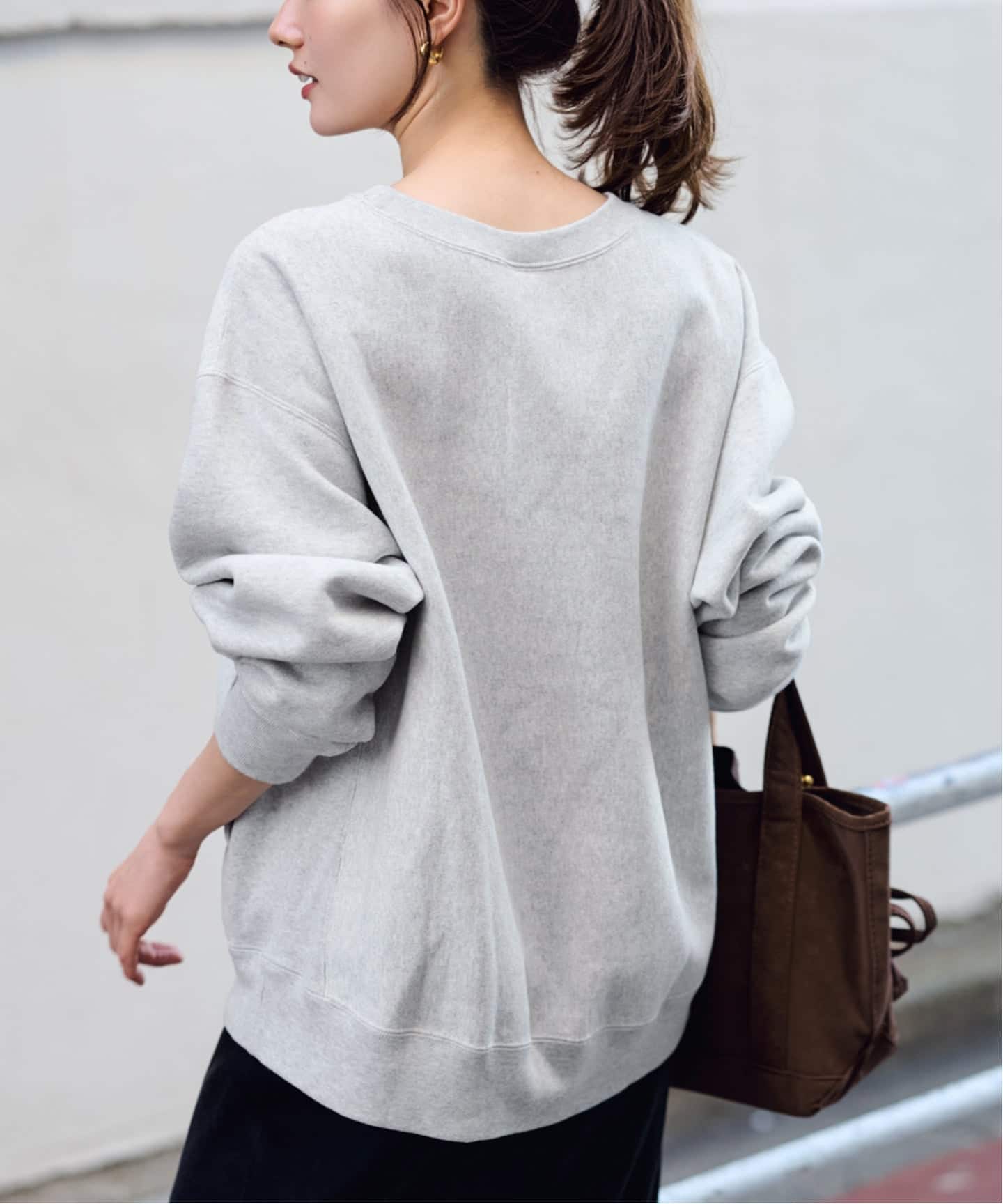 Champion 別注リバースウィーブ ロゴスウェットポケットプルオーバー Champion 別注リバースウィーブ ロゴスウェットポケットプルオーバー