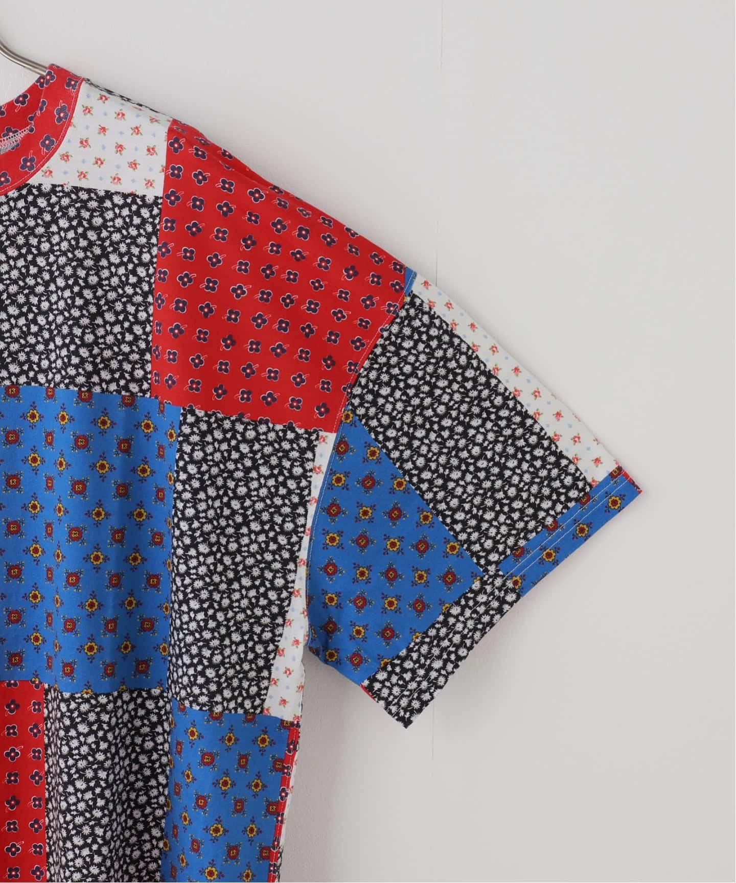 KATHARINE HAMNETT / キャサリン ハムネット PATCHWORK TEE（Tシャツ
