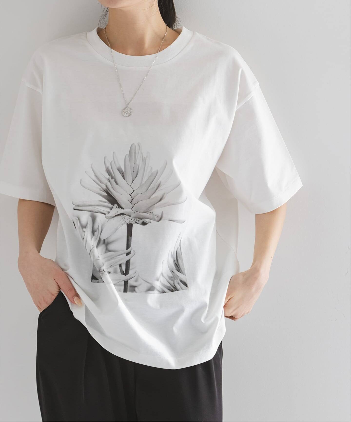 フラワーフォトプリントT（Tシャツ／カットソー）｜NOBLE（ノーブル