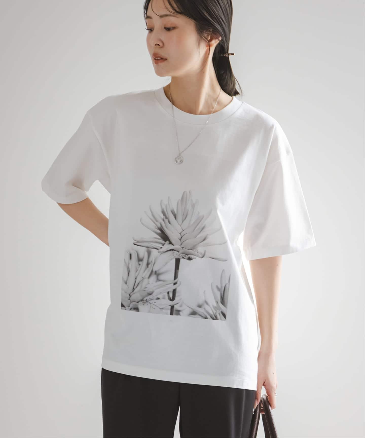 フラワーフォトプリントT（Tシャツ／カットソー）｜NOBLE（ノーブル