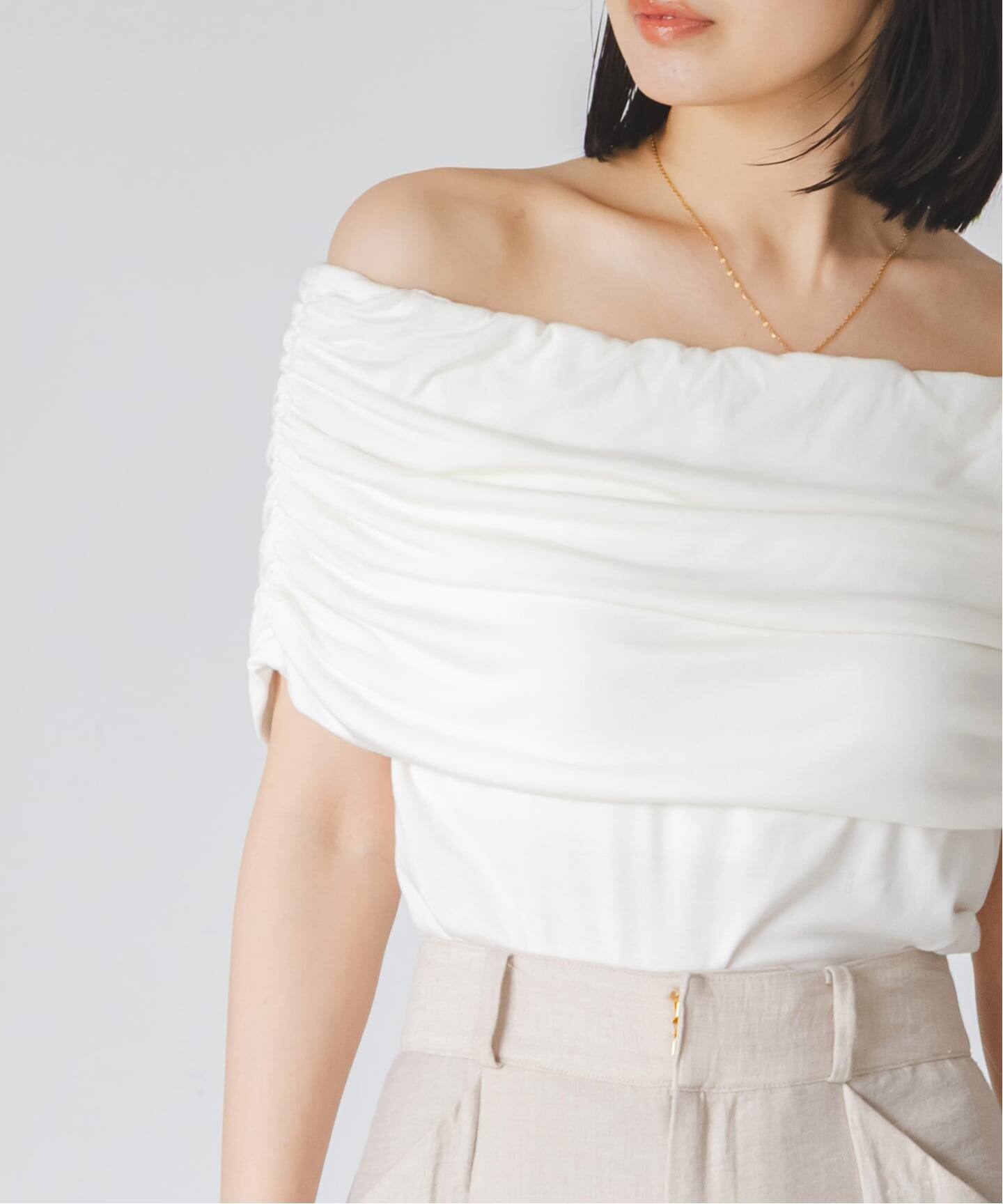 determ/デターム Collagen Gathered Off- Shoulder（Tシャツ