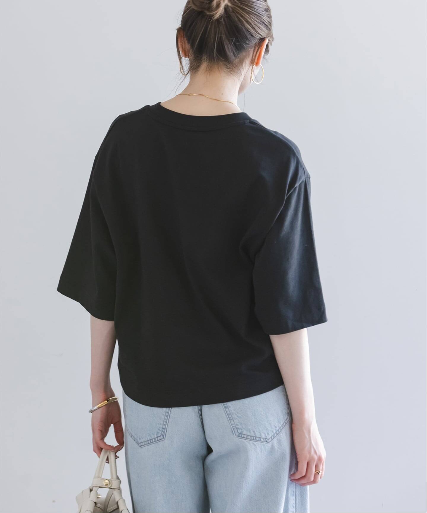 BAUM UND PFERDGARTEN/バウムウンドヘルガーデン エンボスロゴT（T 