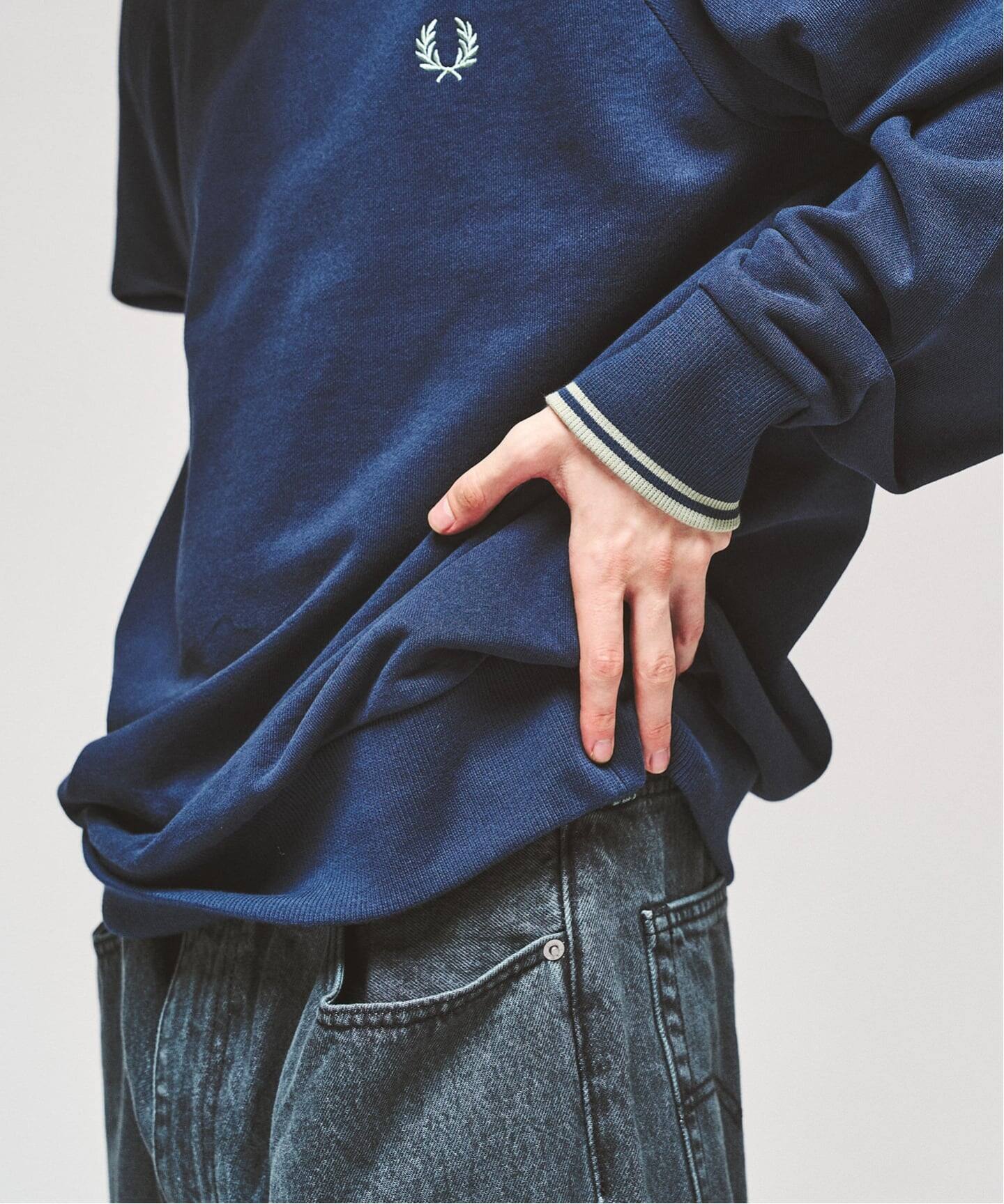 FRED PERRY / フレッドペリー TIPPED CREWNECK SWEATSHIRT（スウェット 