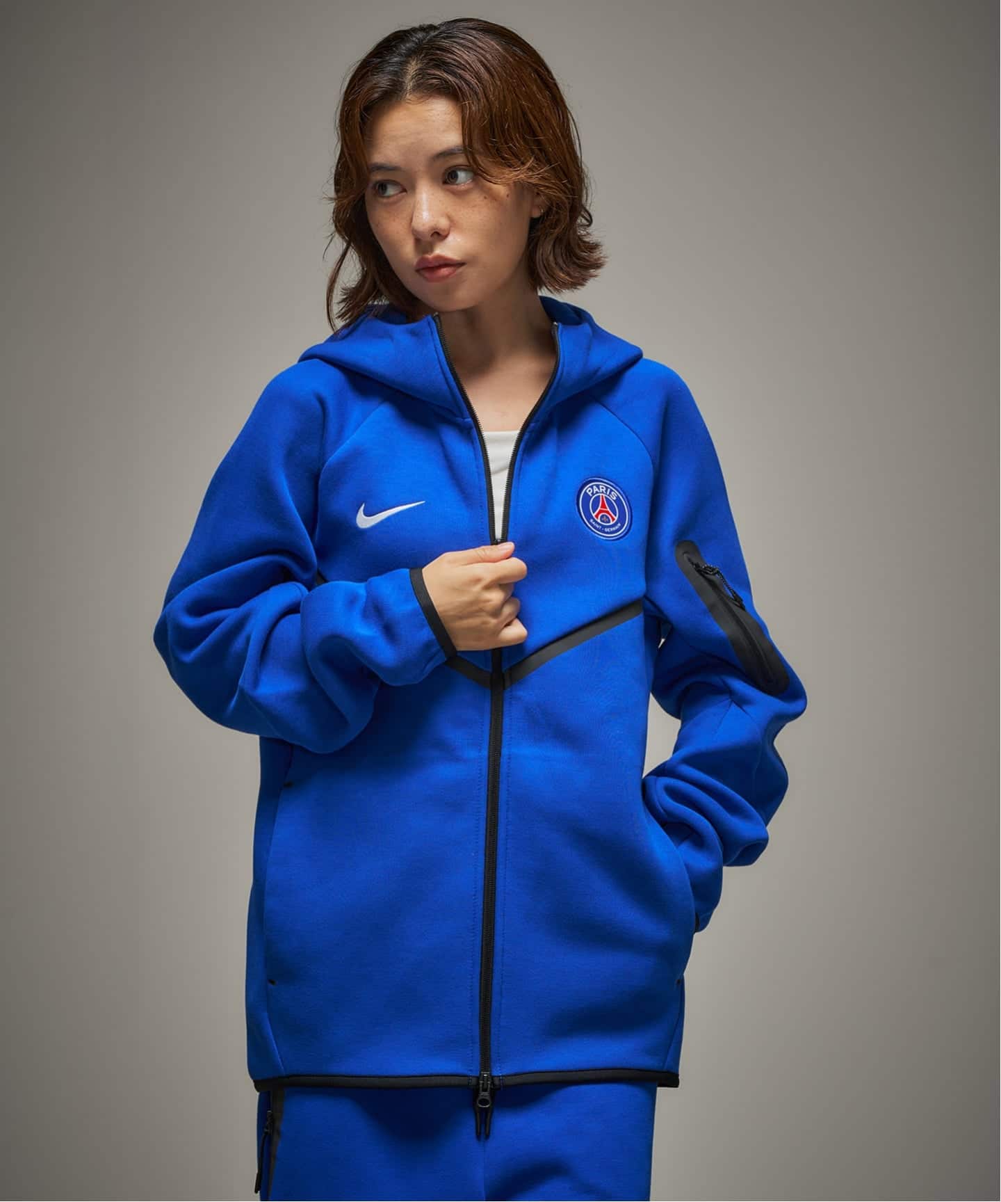 PSG パリサンジェルマン フルジップパーカー ネイビー CL2連覇記念 NIKE / ナイキ】PSG M NK TCH FLC FZ WR HOODIE（パーカー）｜Paris