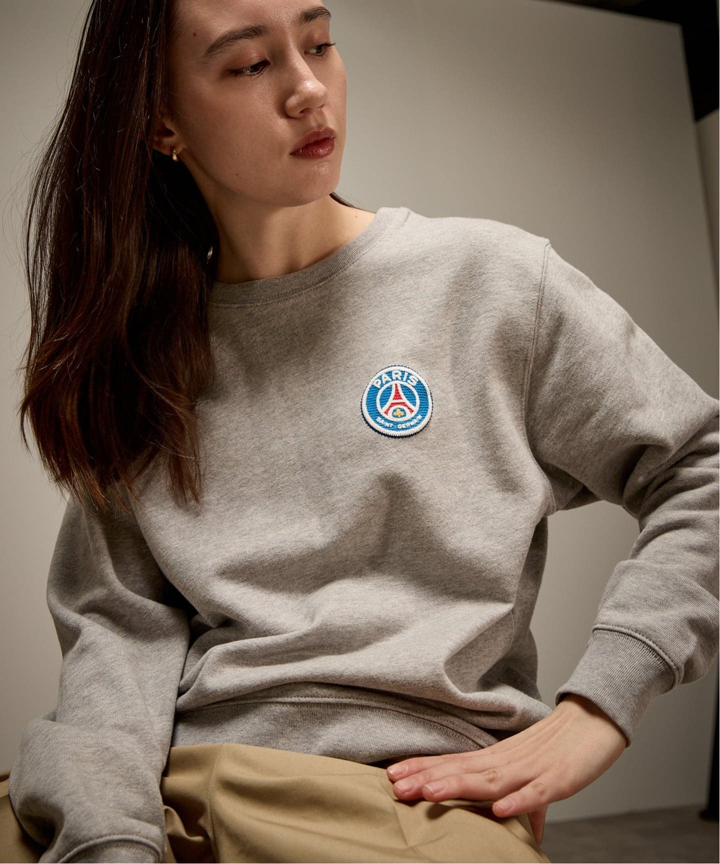Paris Saint-Germain / パリ・サン＝ジェルマン】 JP EMBLEM SWEAT