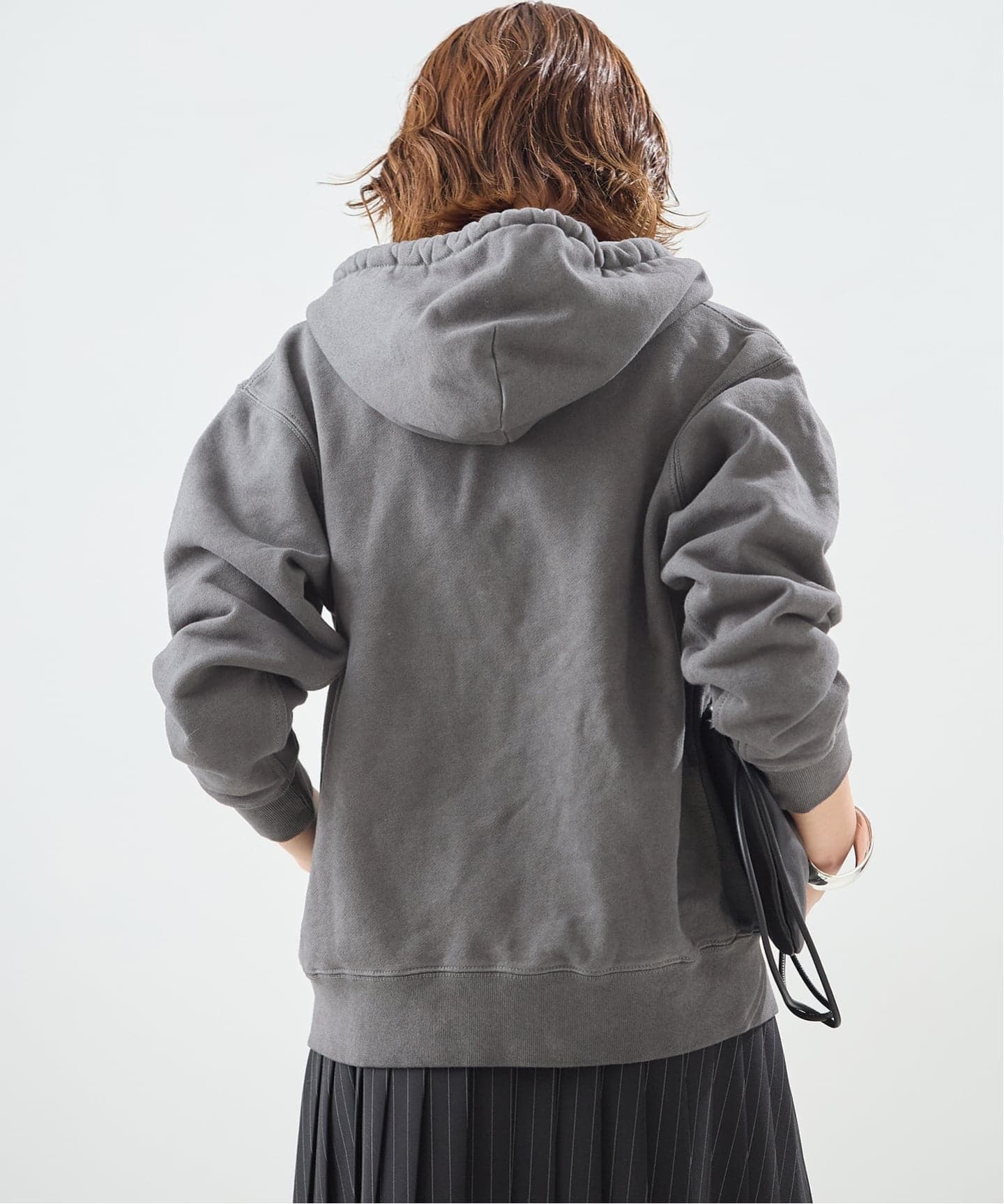 一部店舗＆WEB限定】ピグメントスウェットパーカー（パーカー