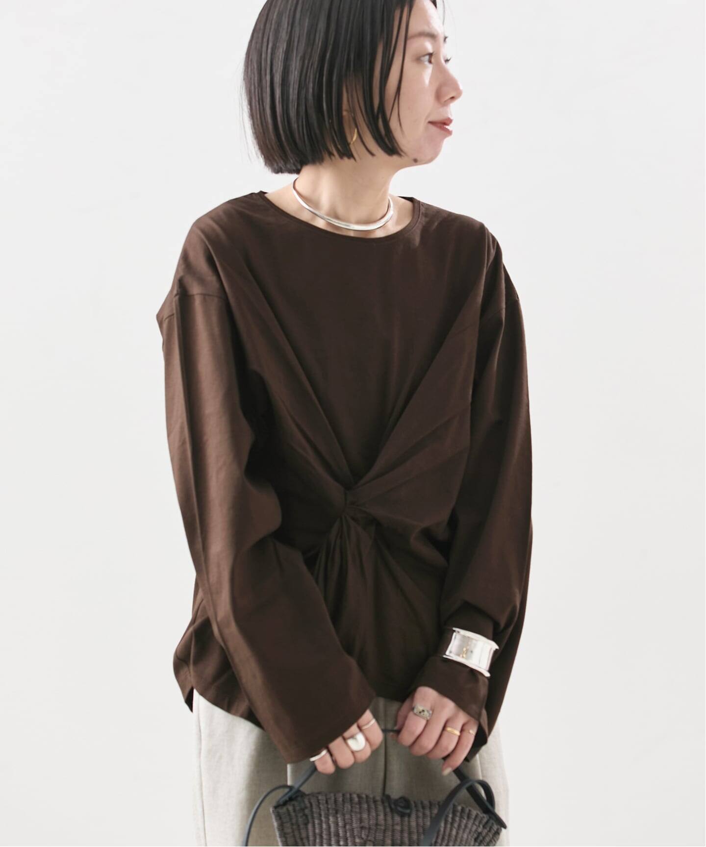 金子綾さん着用】ツイストプルオーバー（Tシャツ／カットソー