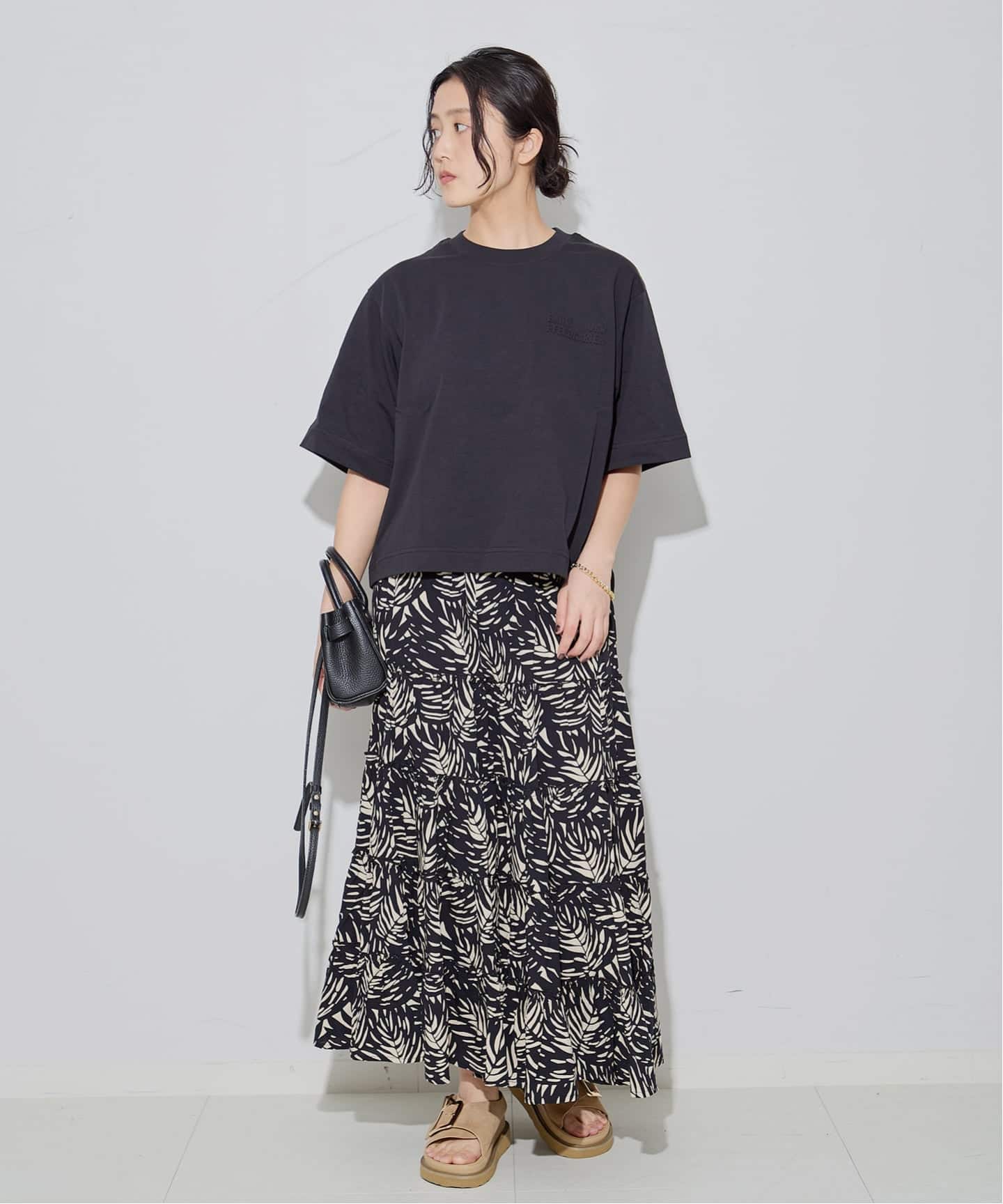 BAUM UND PFERDGARTEN/バウム ウンド ヘルガーデン JIANA 22135 T