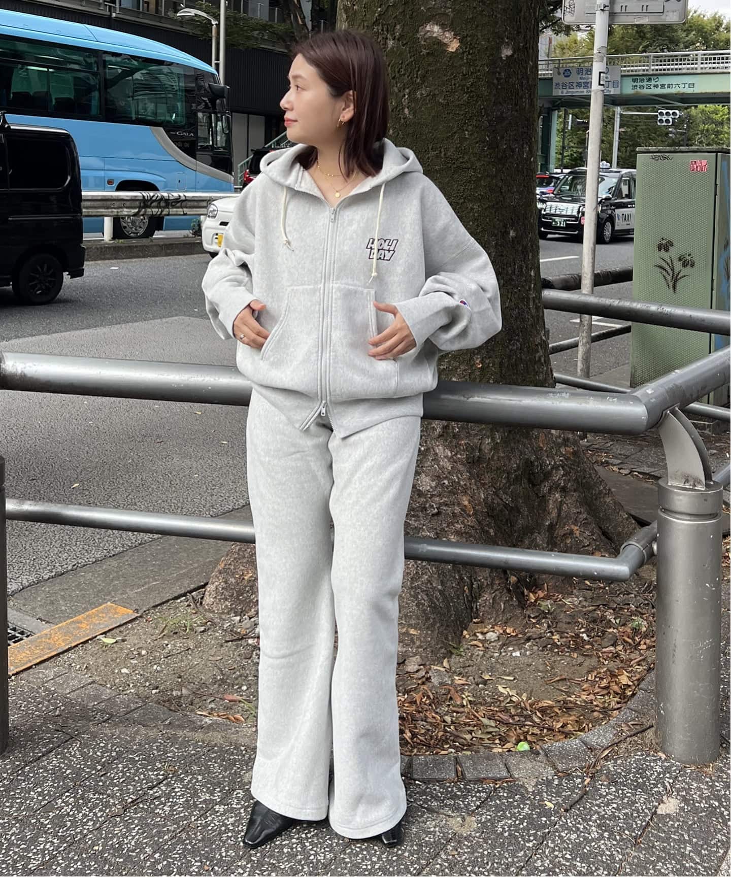 予約》別注【CHAMPION*JOURNAL STANDARD by HOLIDAY】ZIP HOODIE