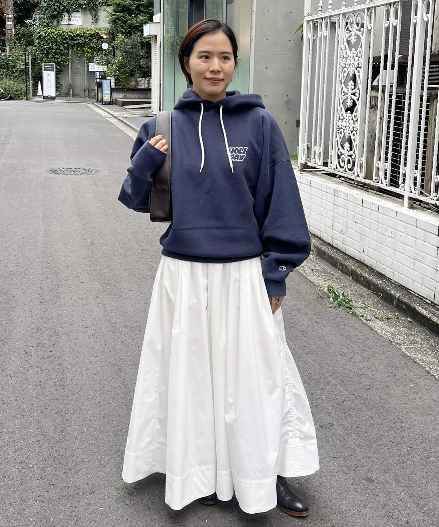 【新品未使用】journal standard×holiday×champion 予約》別注【CHAMPION*JOURNAL STANDARD by HOLIDAY】HOODIE（パーカー