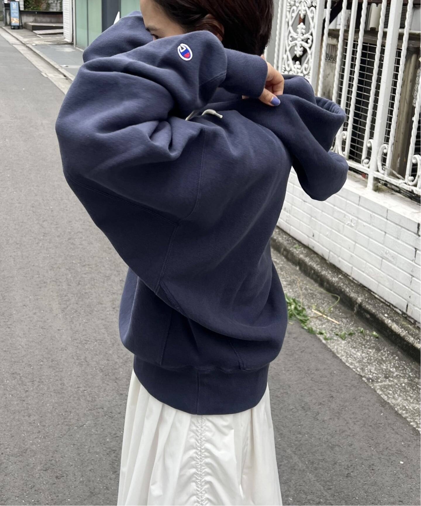 CHAMPION JOURNAL STANDARD HOLIDAY パーカー 予約》別注【CHAMPION*JOURNAL STANDARD by HOLIDAY】HOODIE（パーカー