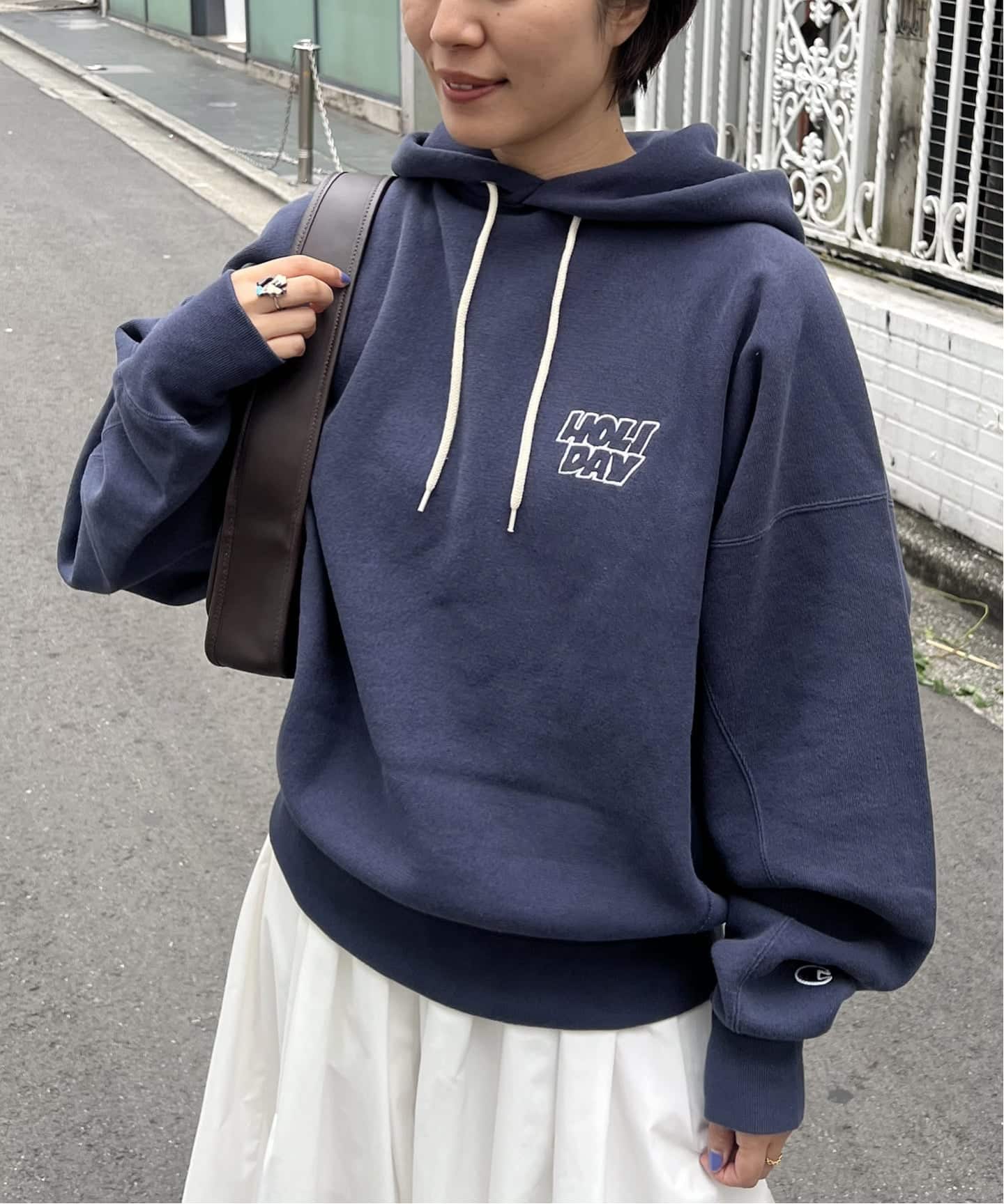 ジャーナルスタンダード holiday champion パーカー（未使用） 予約》別注【CHAMPION*JOURNAL STANDARD by HOLIDAY】HOODIE（パーカー