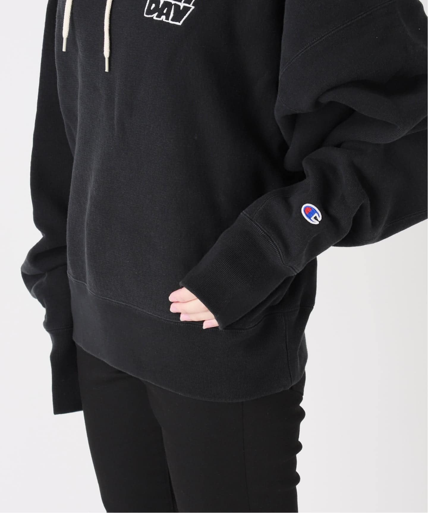 別注【CHAMPION*JOURNAL STANDARD by HOLIDAY】HOODIE（パーカー