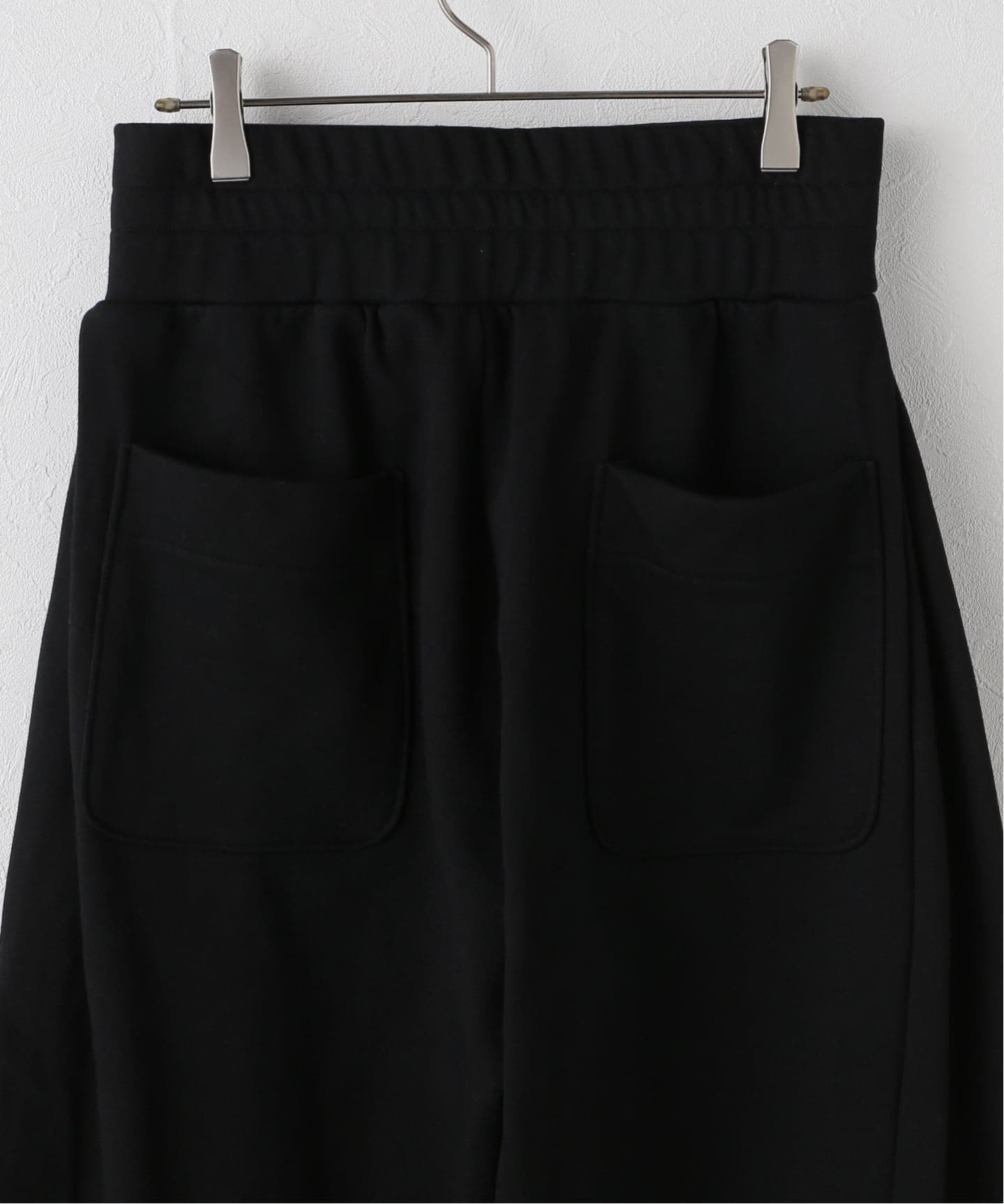 Engi/エンギ】 tuck wide sweat pants（スウェットパンツ）｜JOURNAL