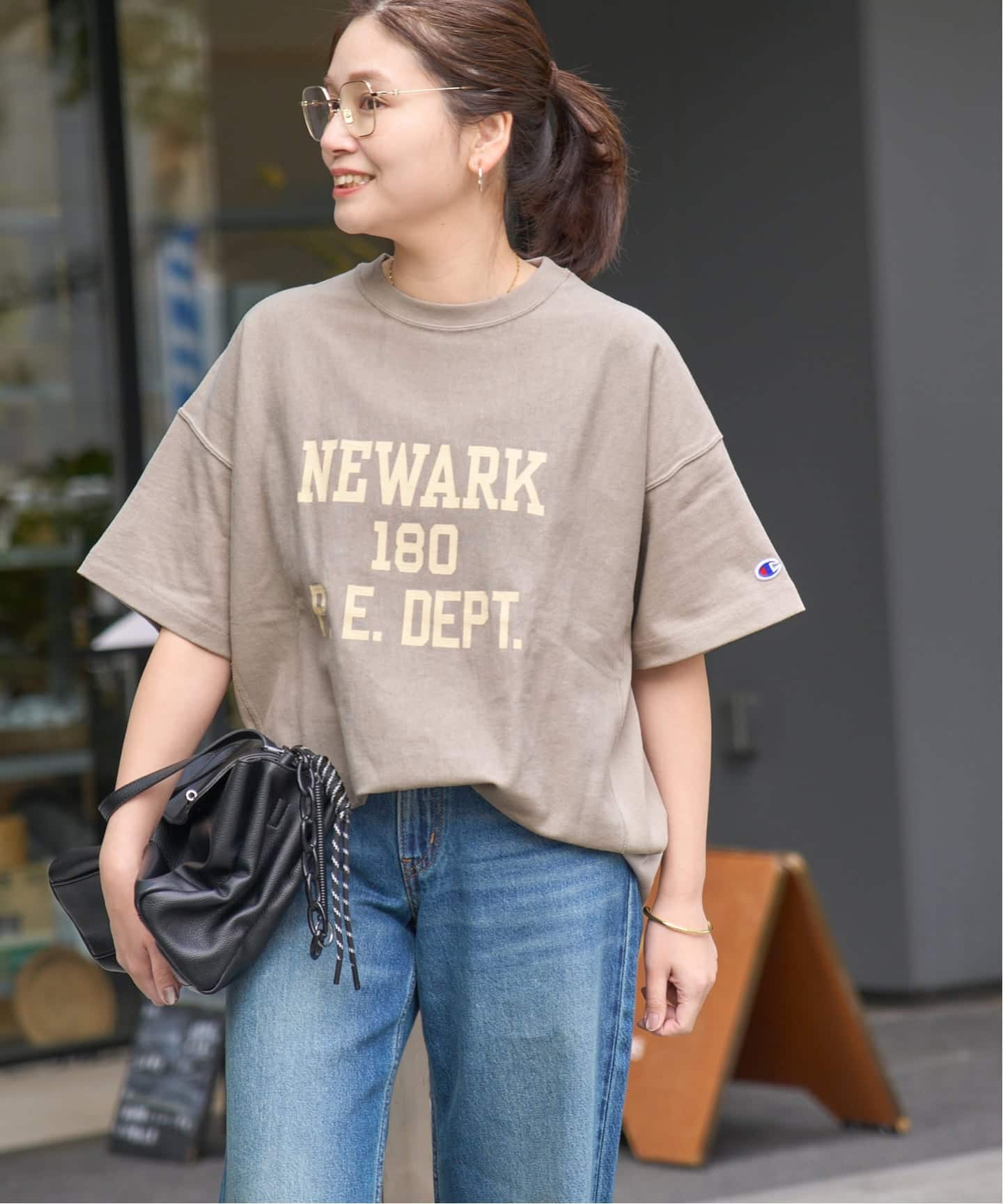 JOURNAL STANDARD (ジャーナルスタンダード) 別注【CHAMPION/チャンピオン】FOR JS REVERESE WEAVE S/S ：Tシャツ CWSZ310 Tシャツ レディース カーキ M CHAMPION / チャンピオン 別注 T1011 カレッジプリント Tシャツ（T