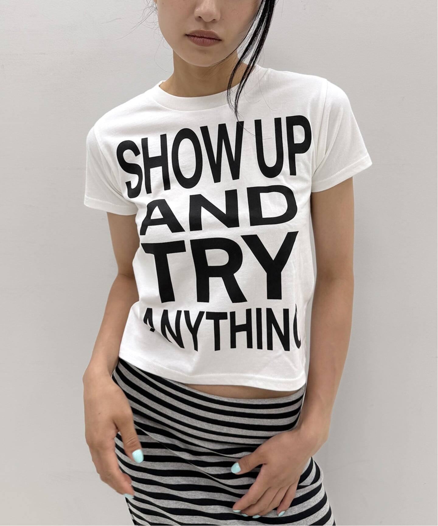 Oriens JOURNAL STANDARD SHOW UP プリントTEE 追加2》SHOW UP プリントTEE（Tシャツ／カットソー）｜Oriens JOURNAL