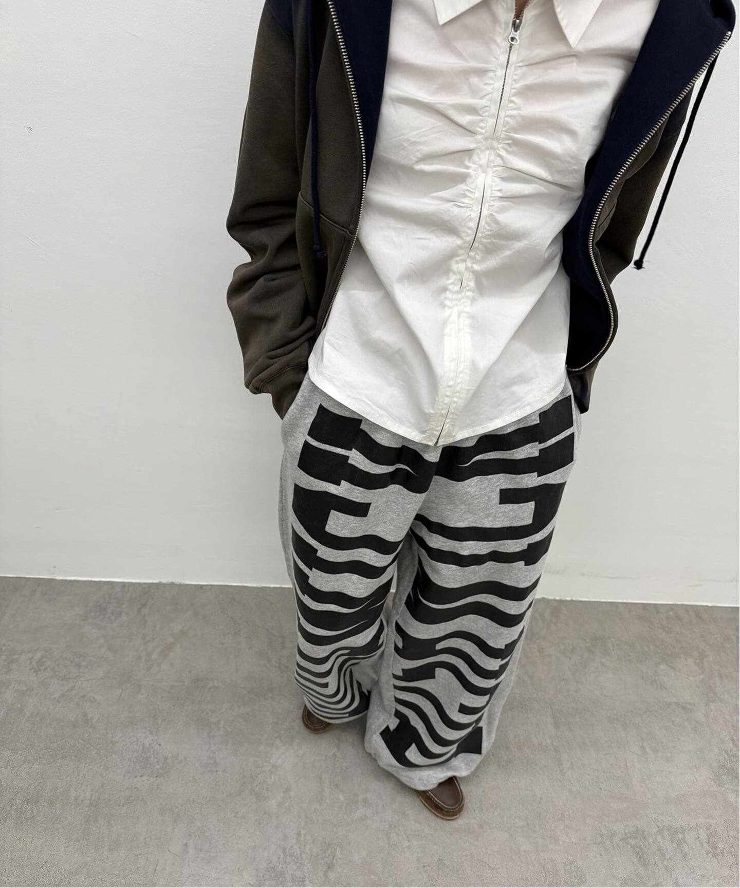 ロゴスウェットパンツ（スウェットパンツ）｜Oriens JOURNAL STANDARD