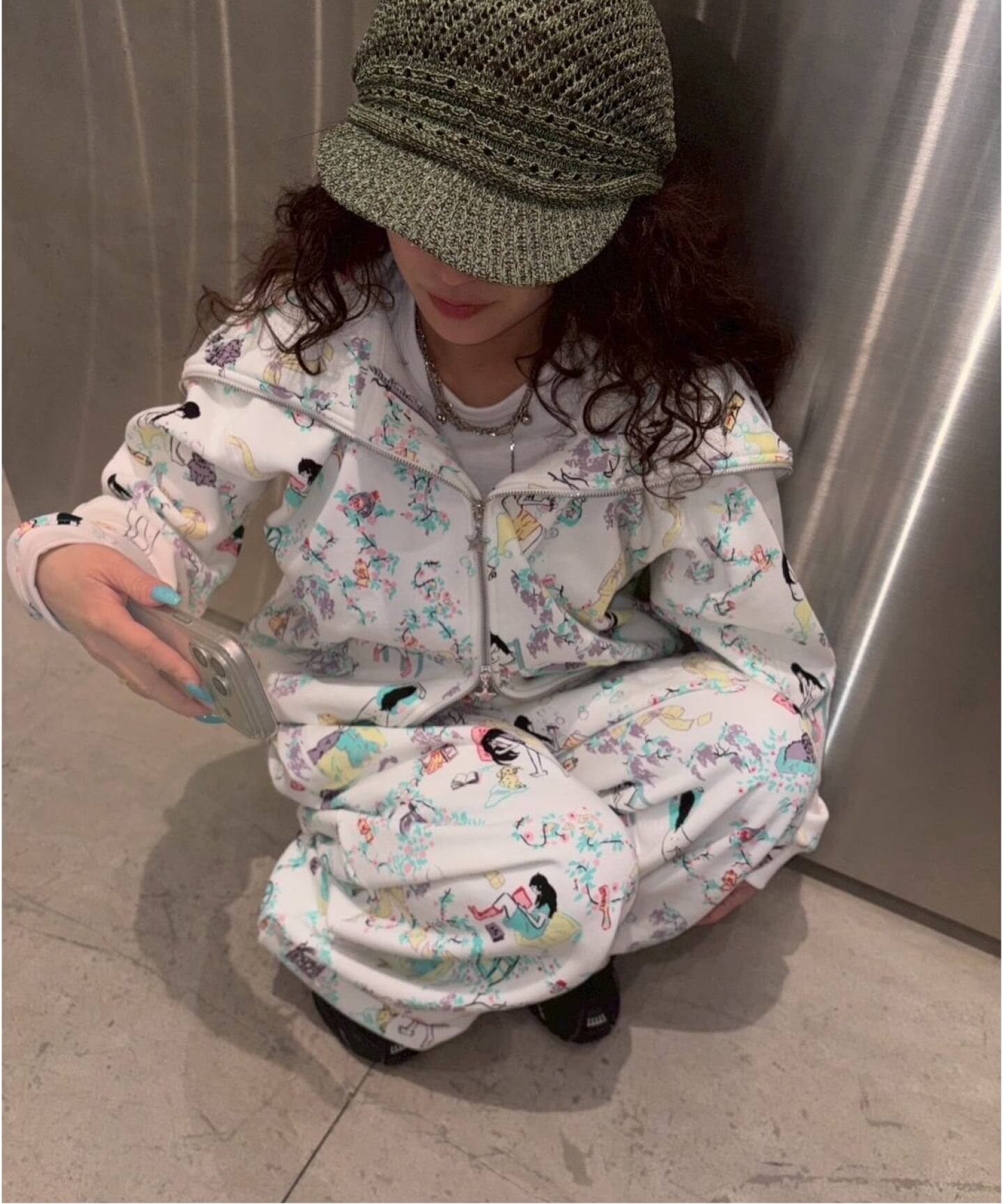 Ashley Williams】 BUTTERFLY HOODIE（パーカー）｜Oriens JOURNAL