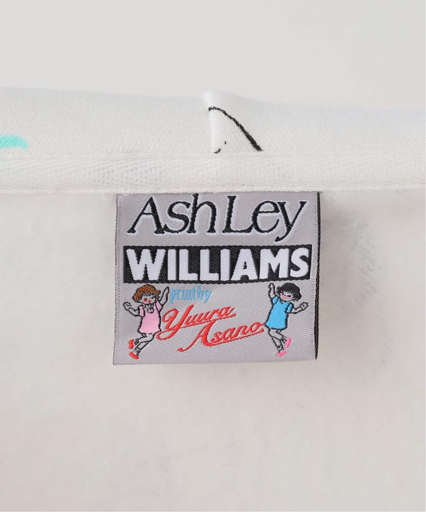 Ashley Williams】 BUTTERFLY HOODIE（パーカー）｜Oriens JOURNAL