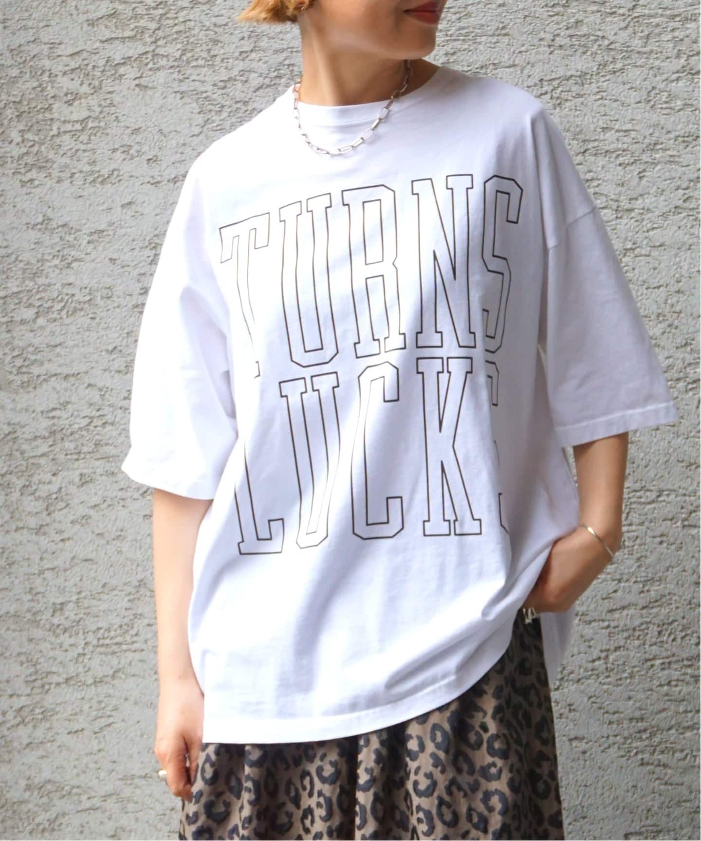 新品ジャーナルスタンダードラックス☆プリントT TURNS LUCKS（WHT) JOURNAL STANDARD LUXE（ジャーナルスタンダード ラックス） tシャツ