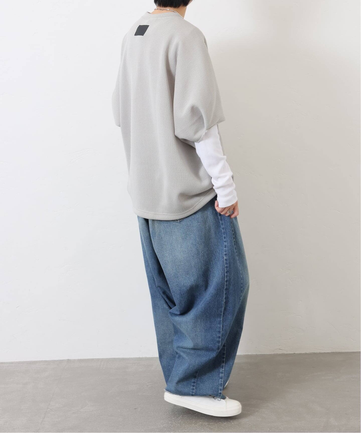 COGTHEBIGSMOKE】 HELLEN PENTAGON TOP（Tシャツ／カットソー
