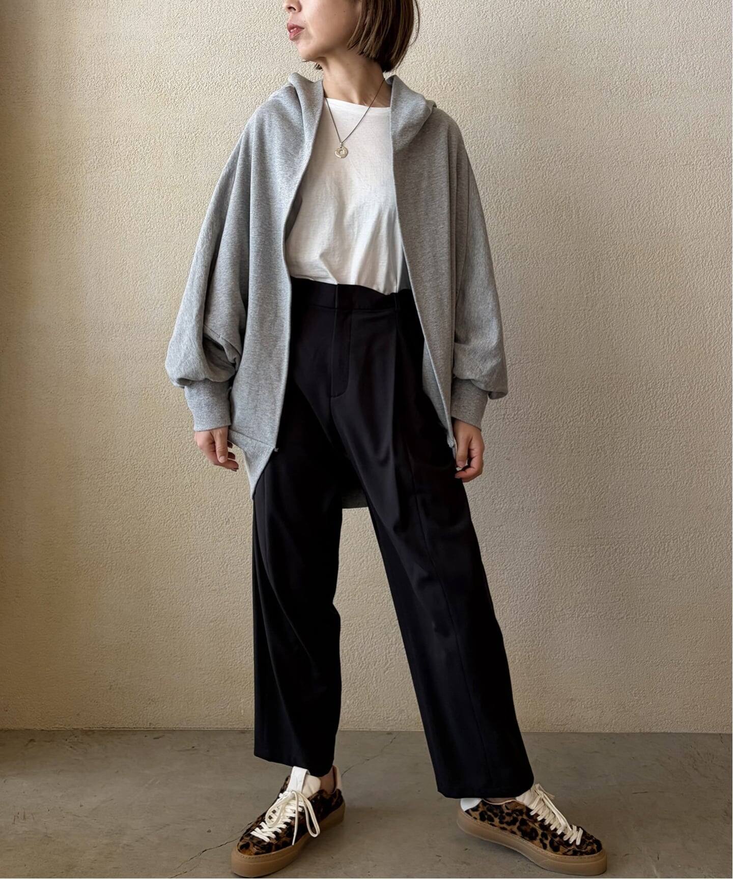 COGTHEBIGSMOKE 】NICOLETTE BORERO HOODY（カーディガン）｜journal