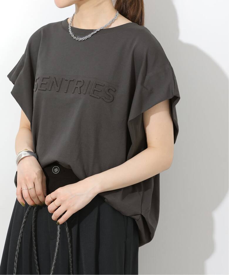 エンボスロゴフレンチスリーブTシャツ（Tシャツ／カットソー 