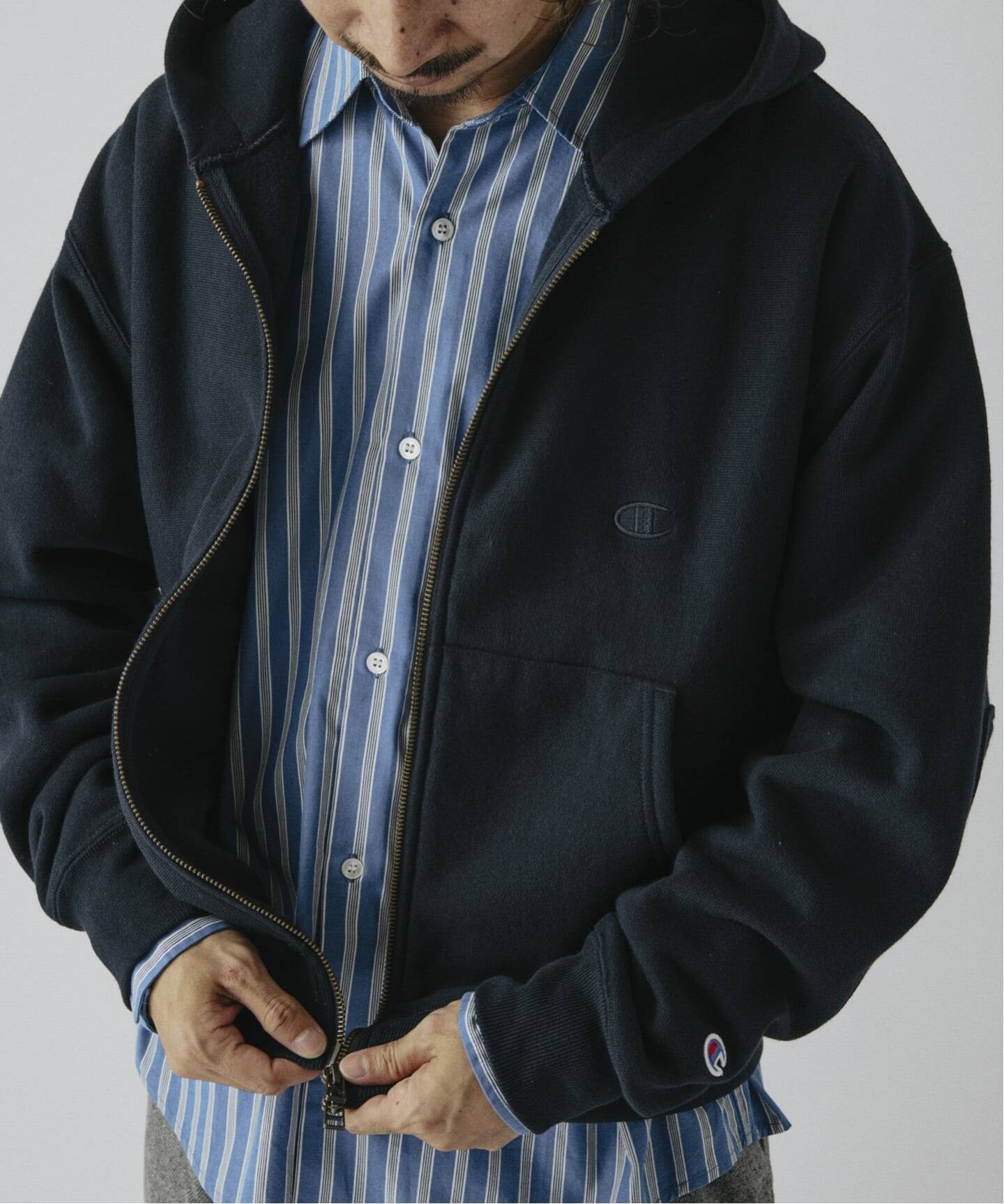 予約 CHAMPION チャンピオン 別注 R W エルボーパッチ ジップパーカー パーカー JOURNAL STANDARD relume ジャーナルスタンダード レリューム の通販 BAYCREW S STORE