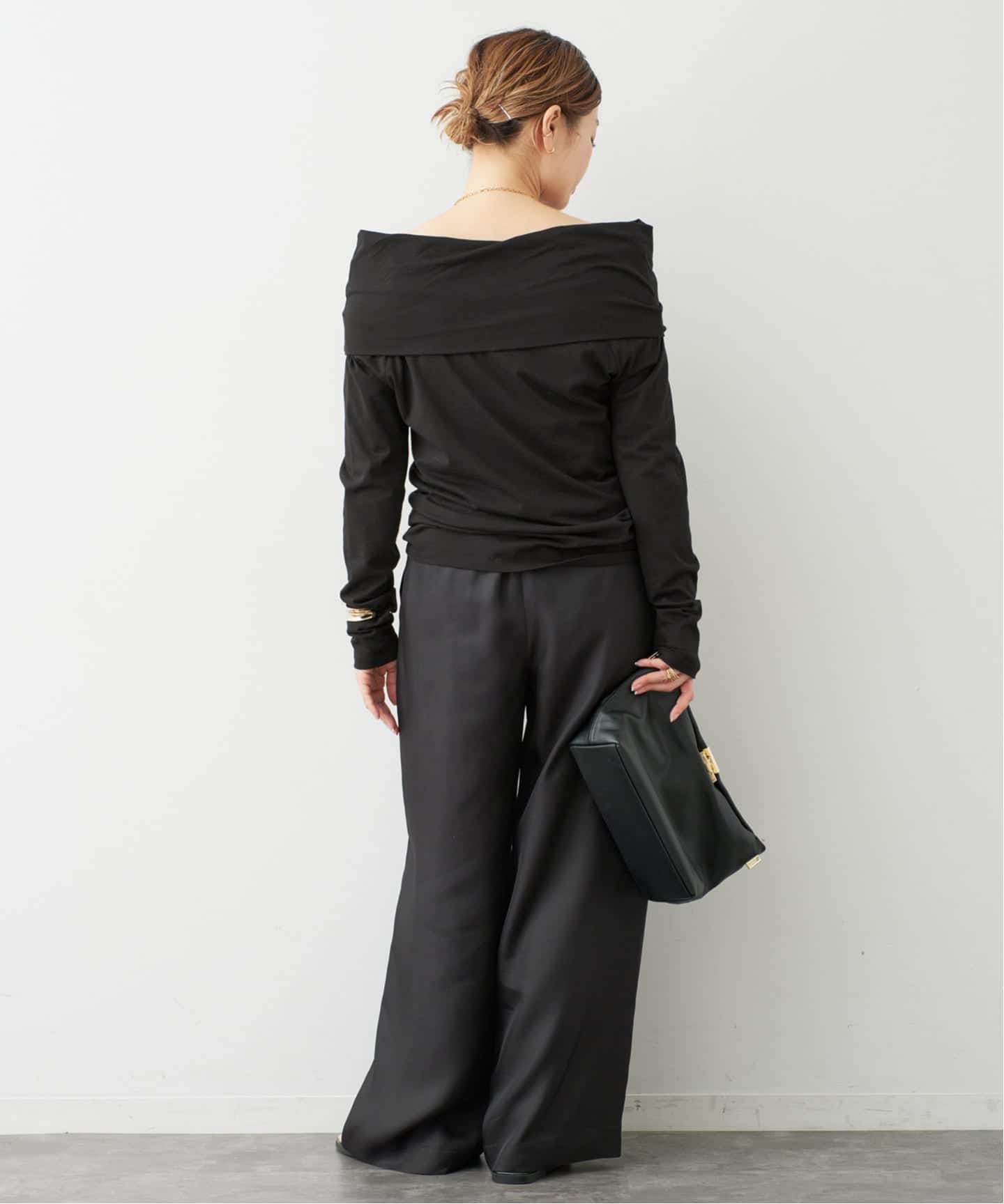 Draped オフショルダー プルオーバー（Tシャツ／カットソー