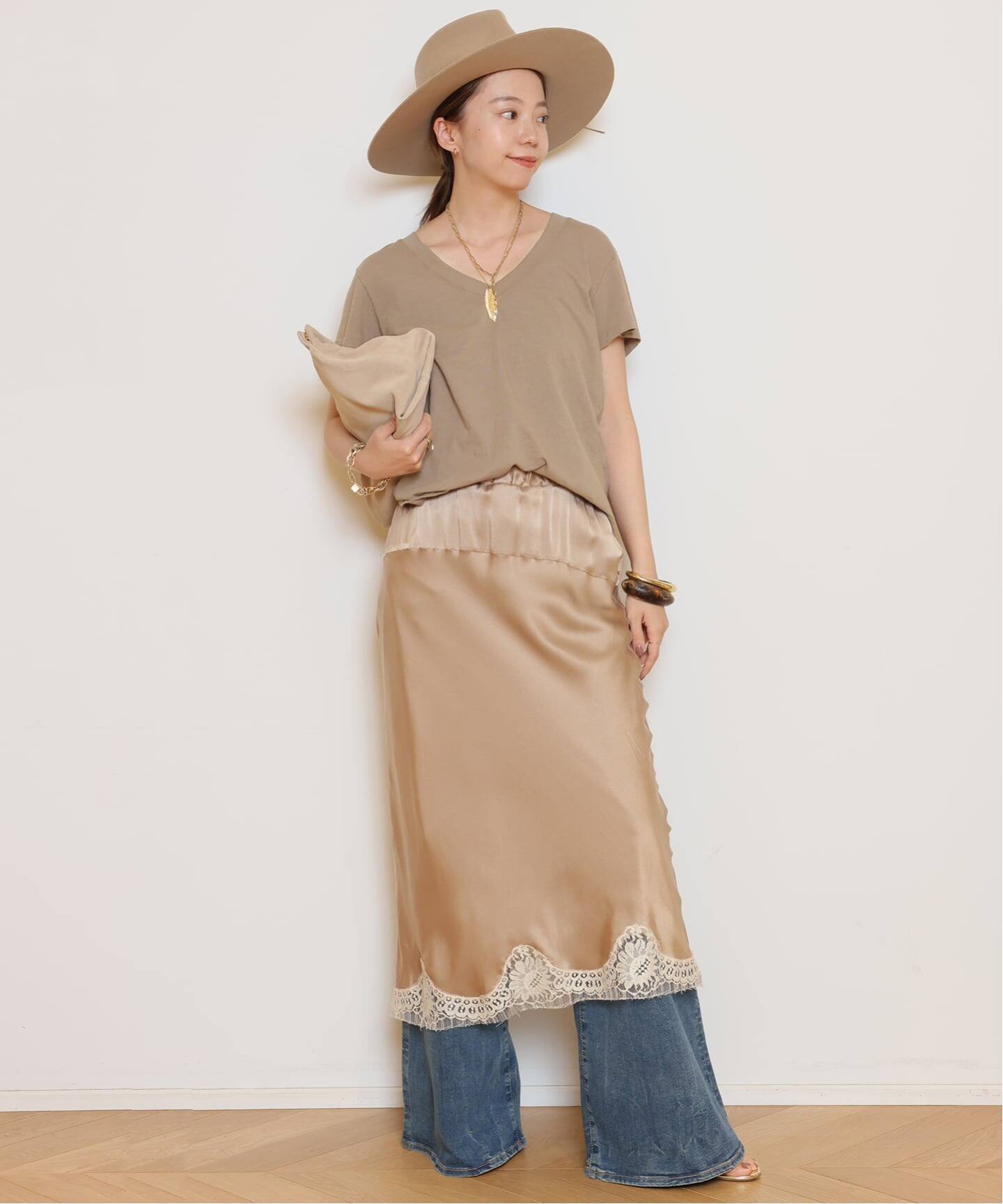 PERFECT WHITE TEE/パーフェクトホワイトティー】VネックTシャツ(MOCHA