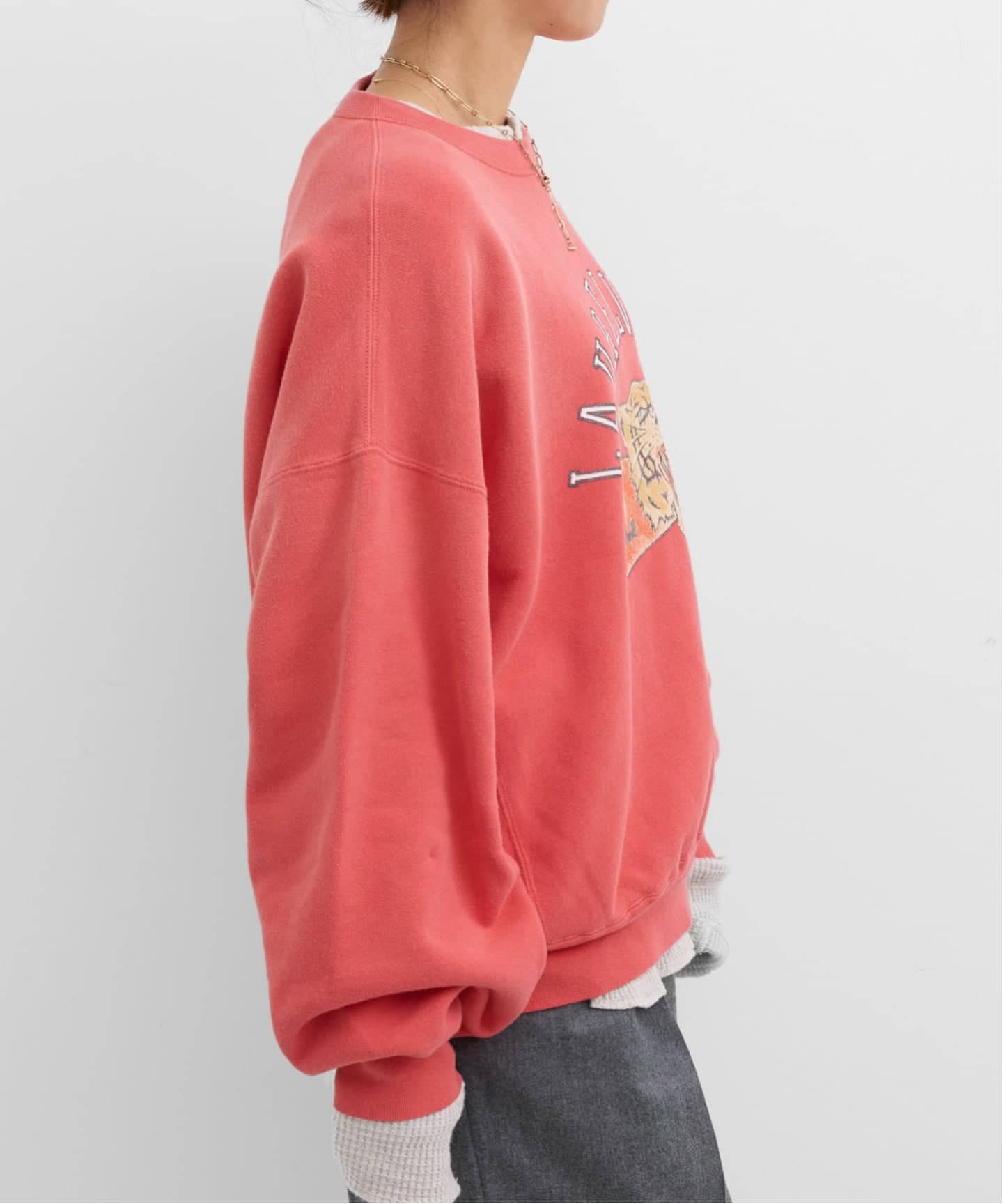 予約》【REMI RELIEF/レミ レリーフ】LAURELVILLE Sweat（スウェット