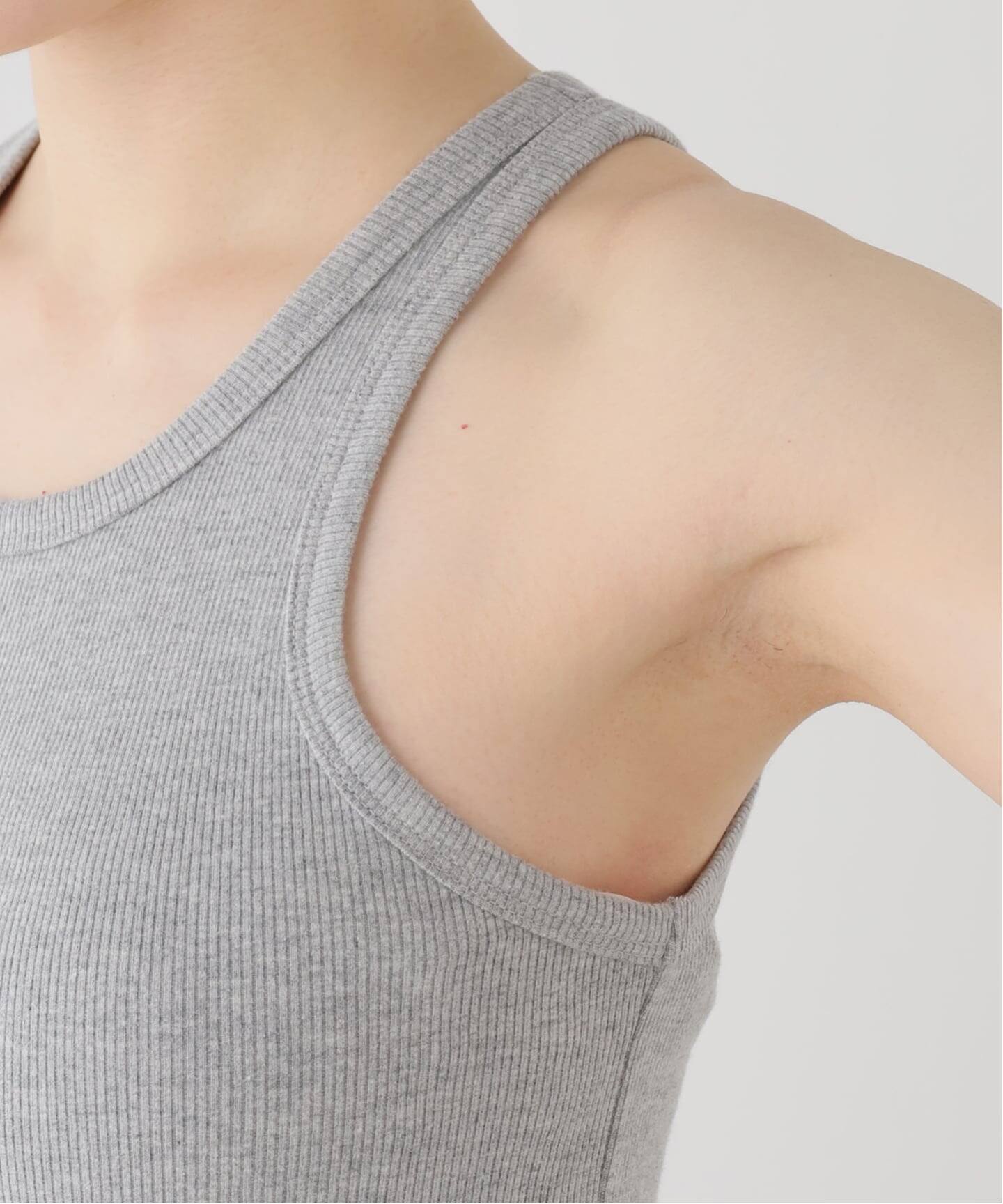 ETERNE/イーターン】 HIGH NECK FITTED TANK（タンクトップ）｜L